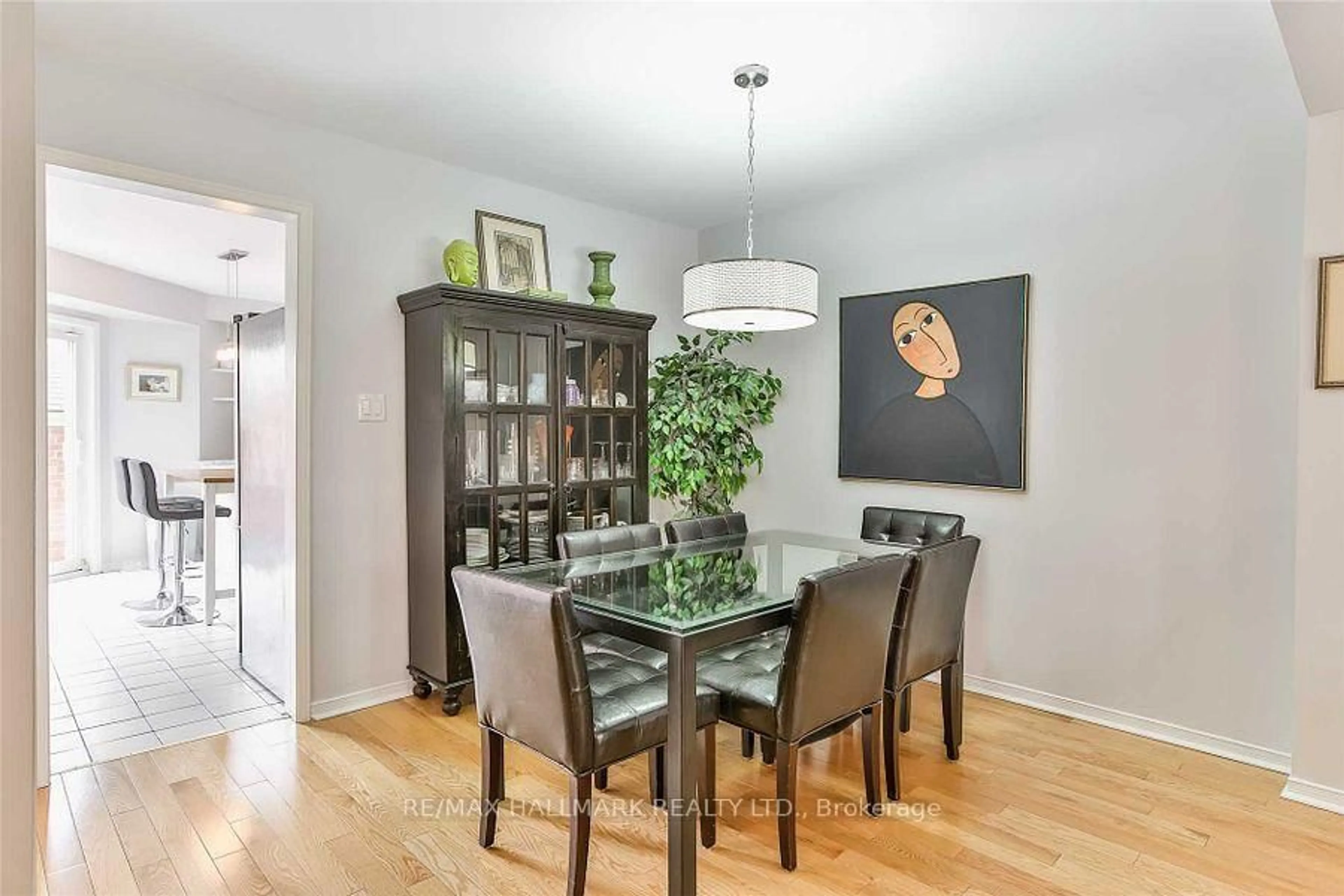 Dining room, wood/laminate floor for 7 Rodeo Ptwy, Toronto Ontario M1N 4E1