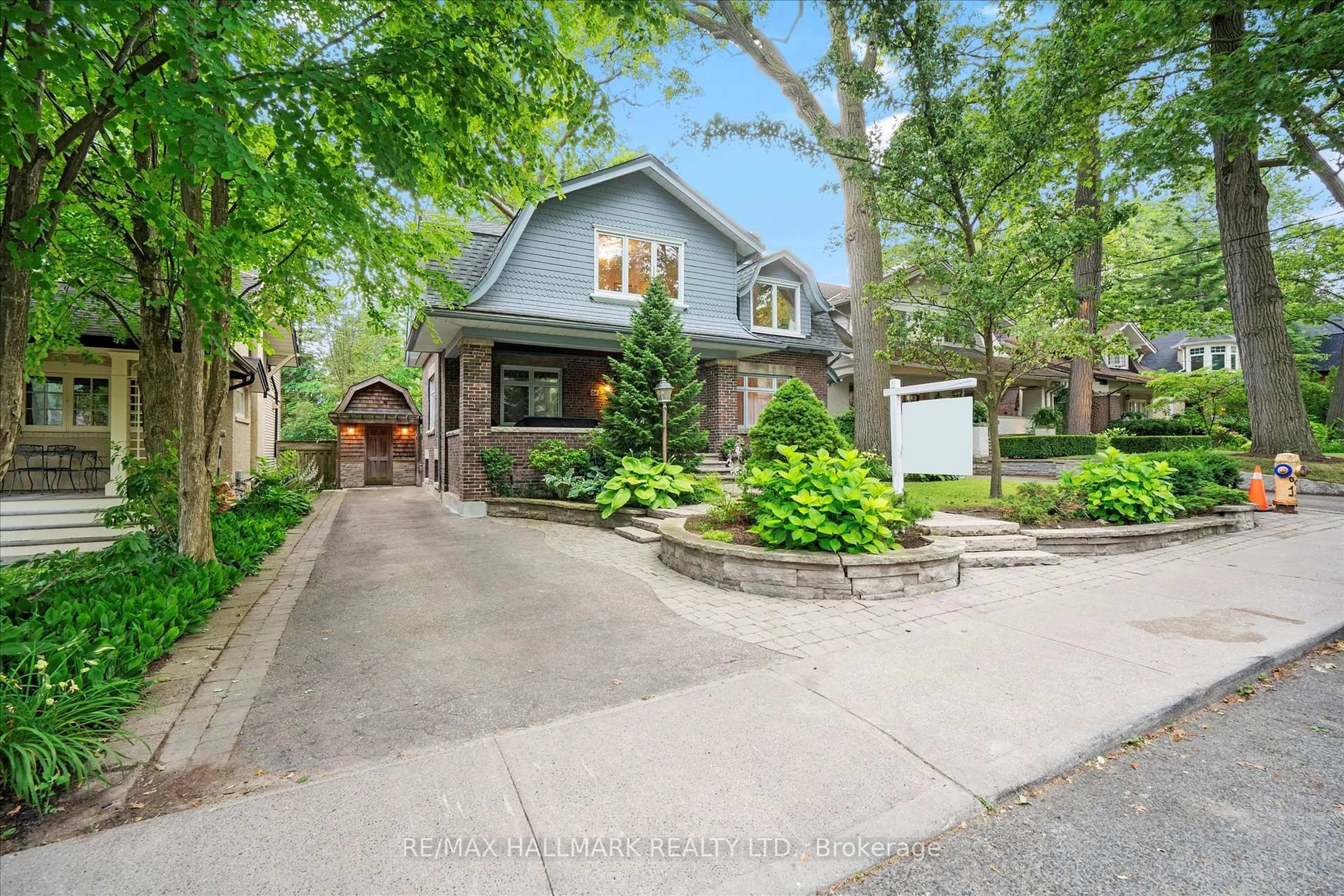 Unknown for 34 Munro Park Ave, Toronto Ontario M4E 3M3