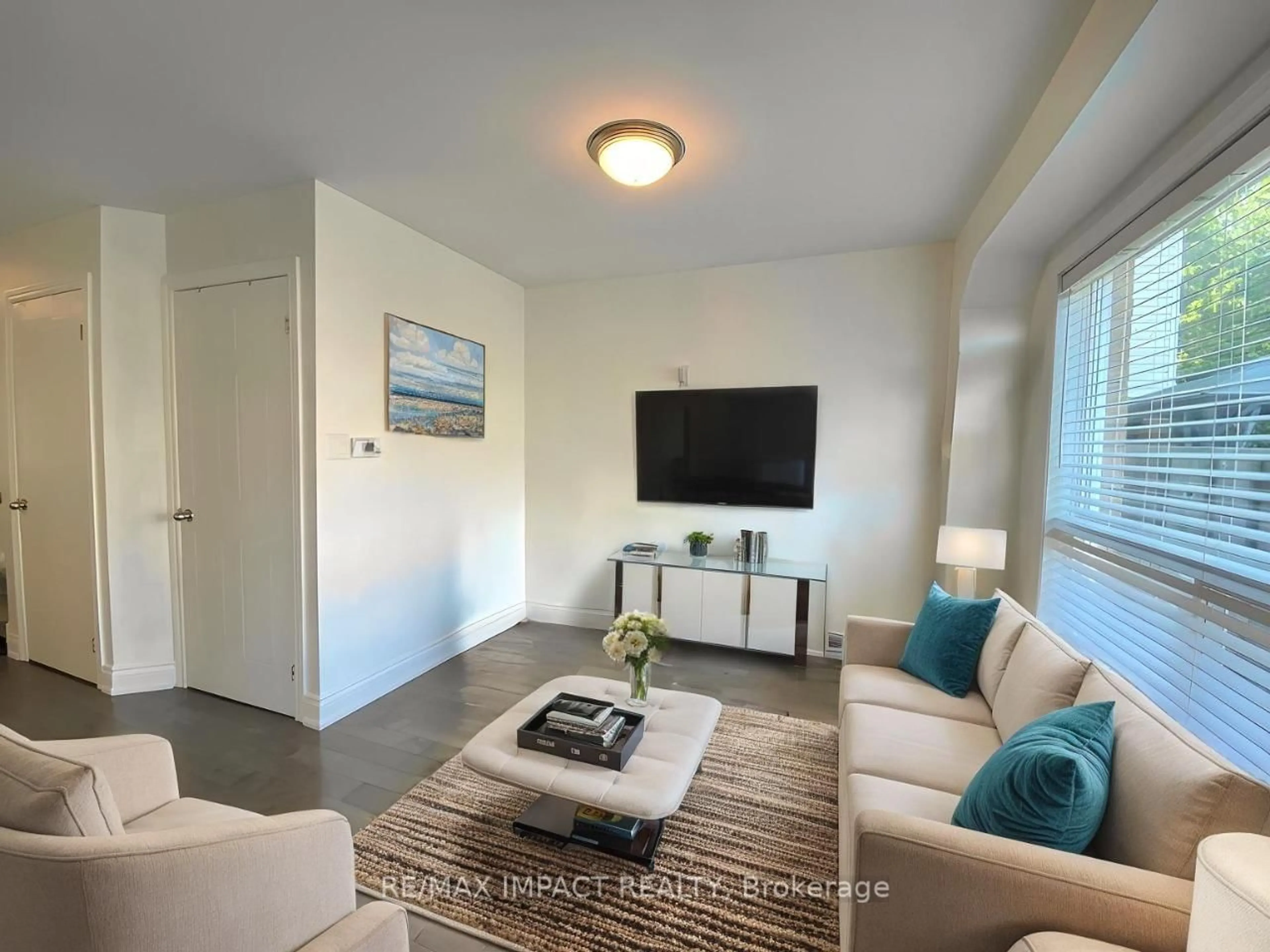 Living room with furniture, unknown for 17 Pidduck St, Clarington Ontario L1E 2W3
