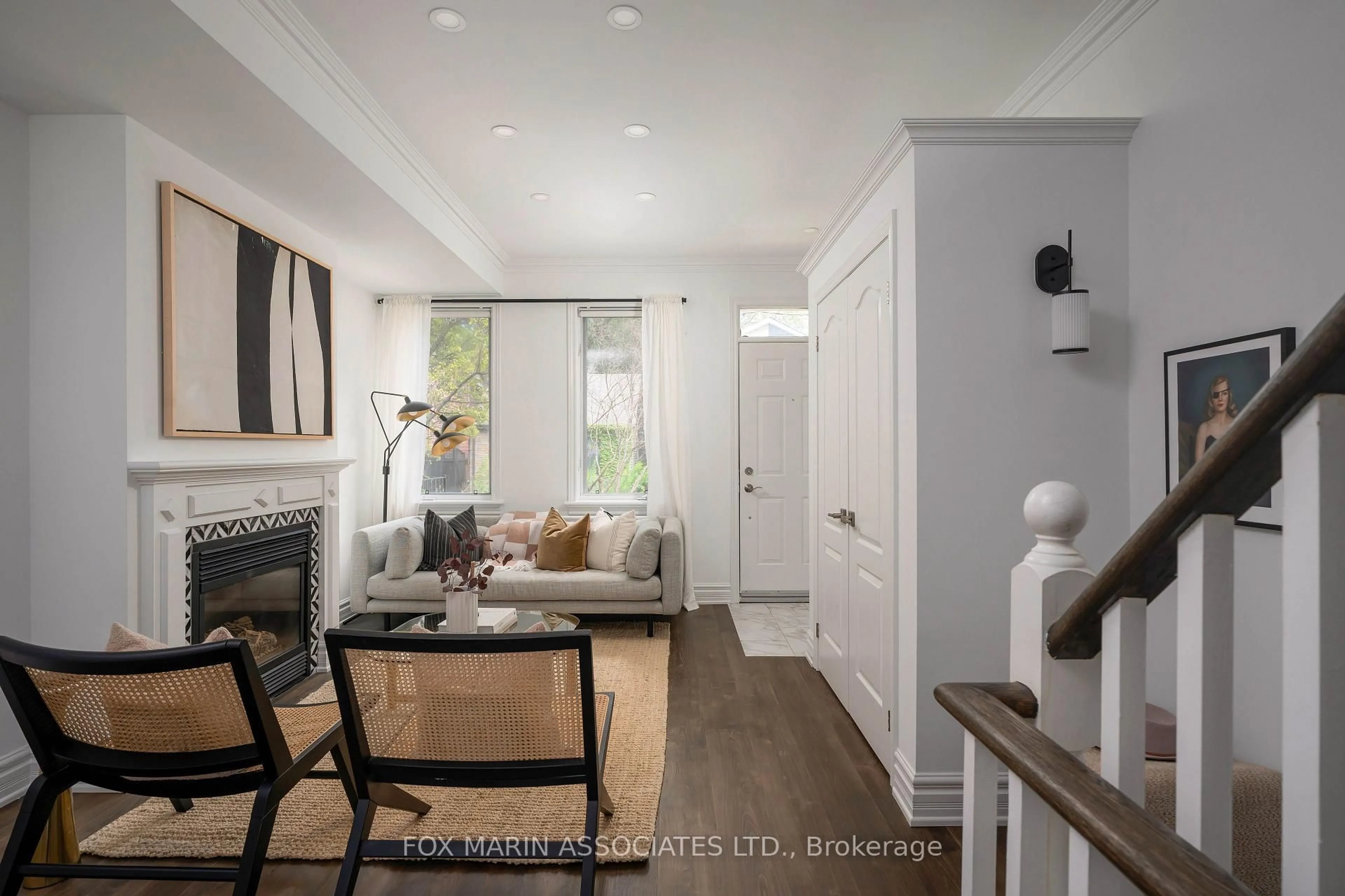 Living room with furniture, unknown for 20A Lewis St, Toronto Ontario M4M 2H3