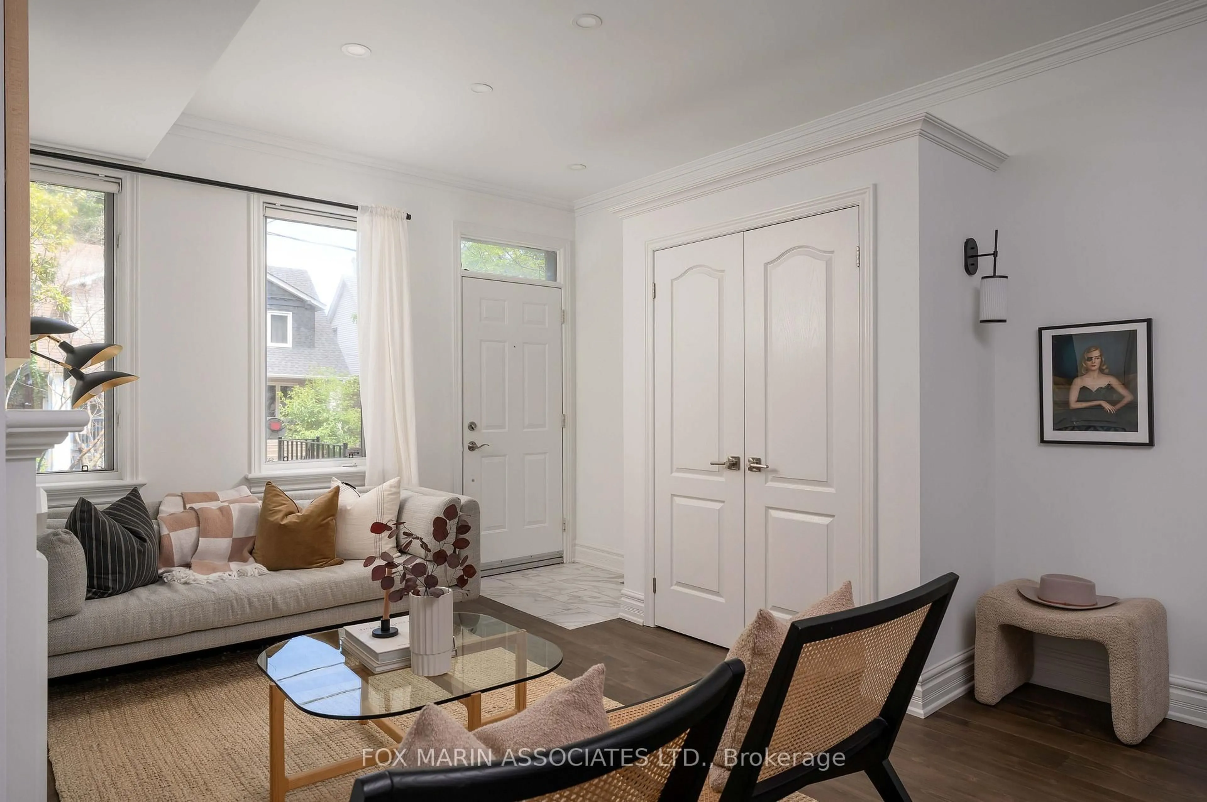 Living room with furniture, unknown for 20A Lewis St, Toronto Ontario M4M 2H3