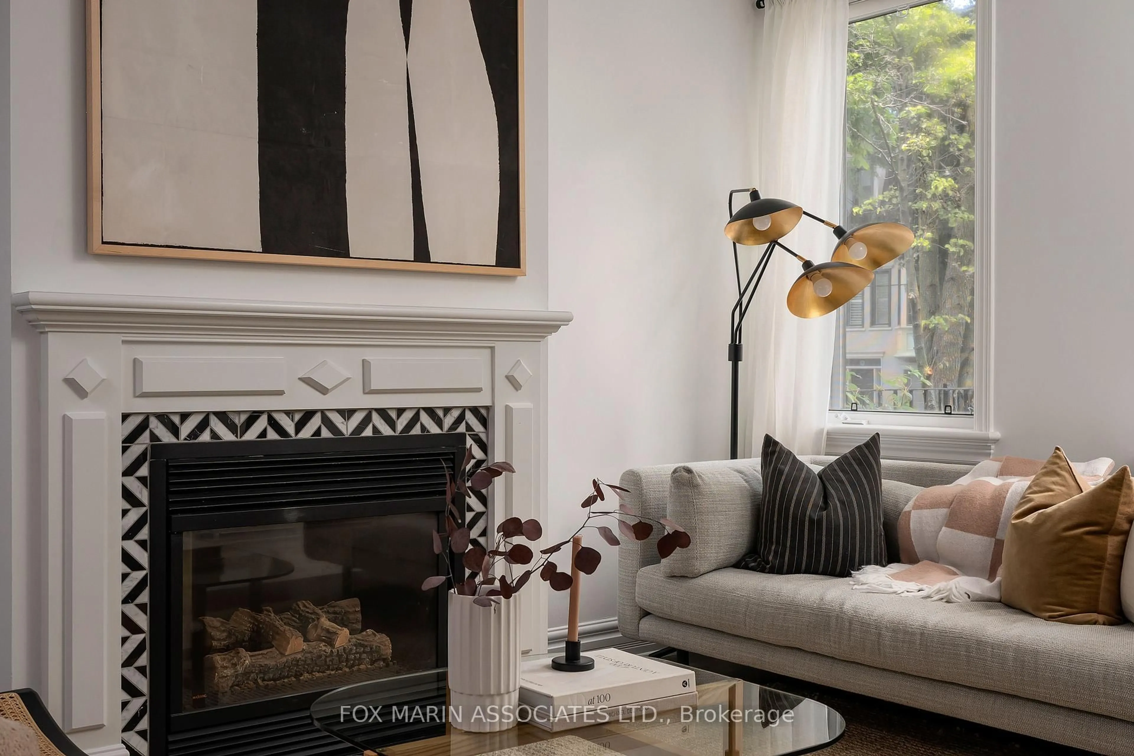 Living room with furniture, unknown for 20A Lewis St, Toronto Ontario M4M 2H3