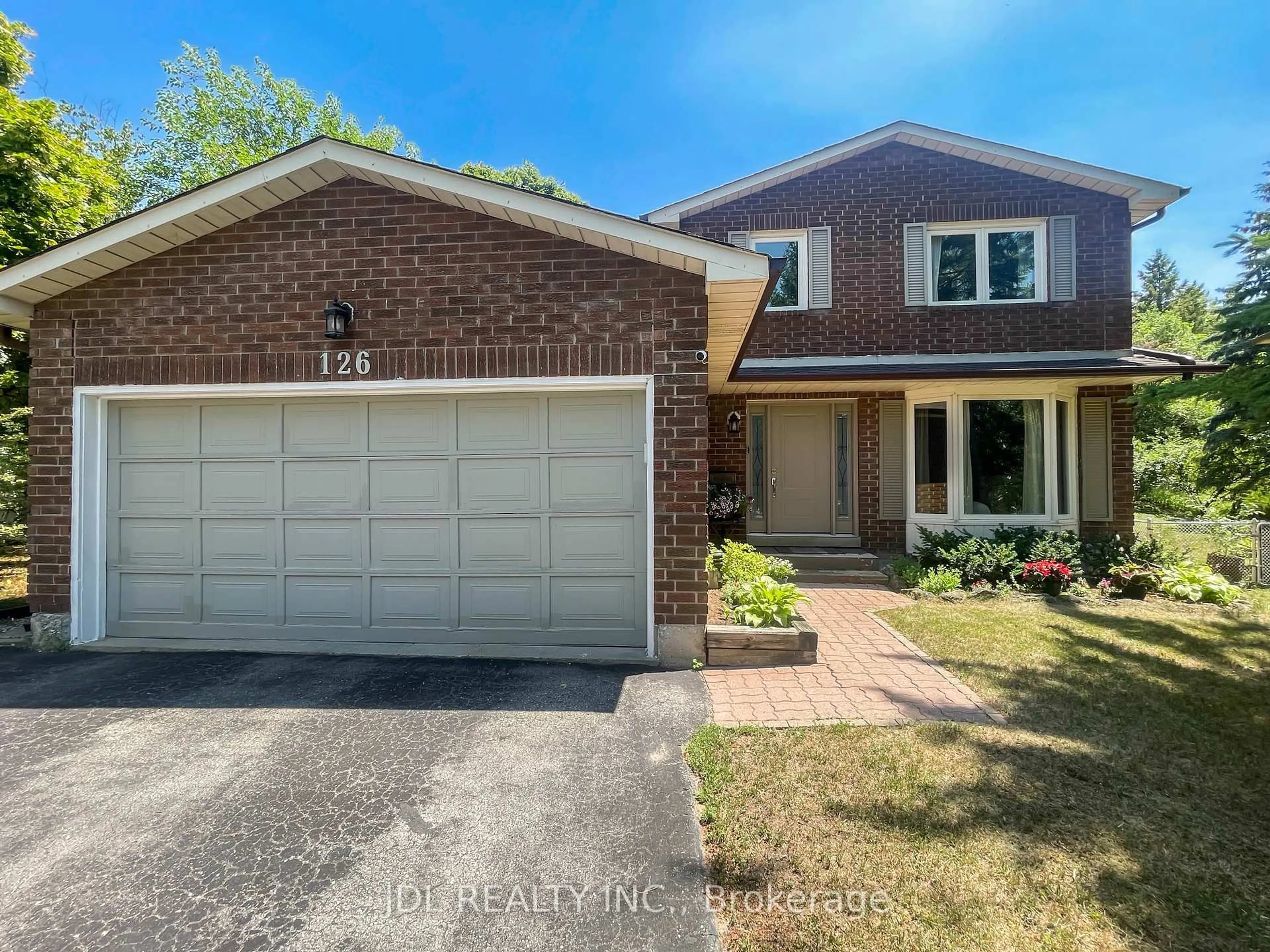 Home with brick exterior material, street for 126 Weir Cres, Toronto Ontario M1E 3B4