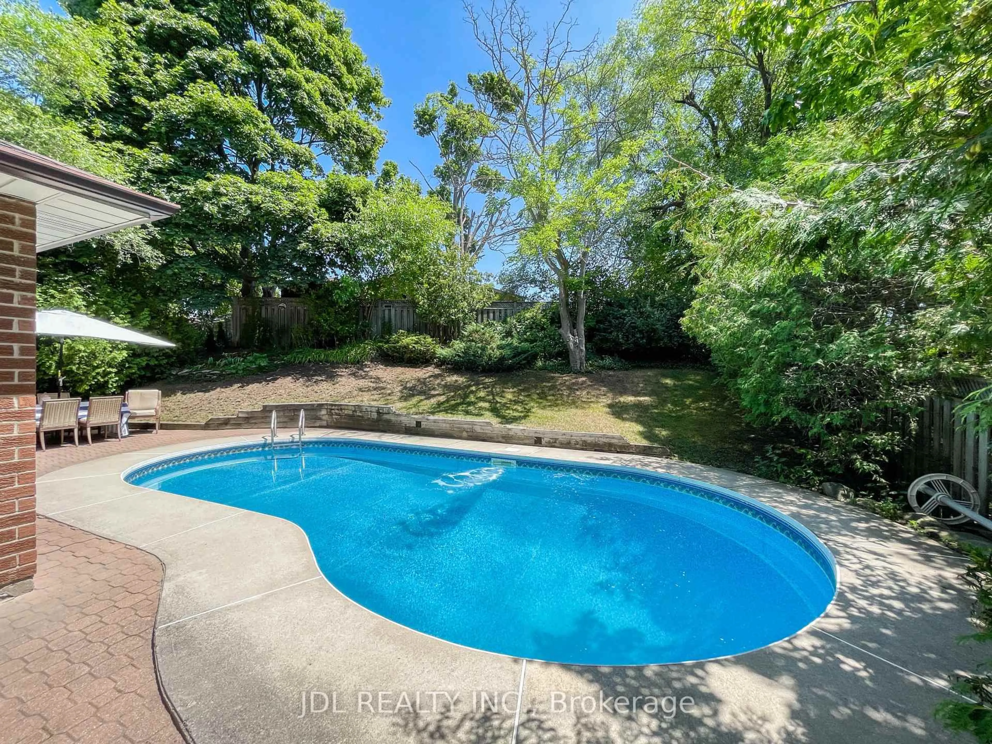 Pool for 126 Weir Cres, Toronto Ontario M1E 3B4