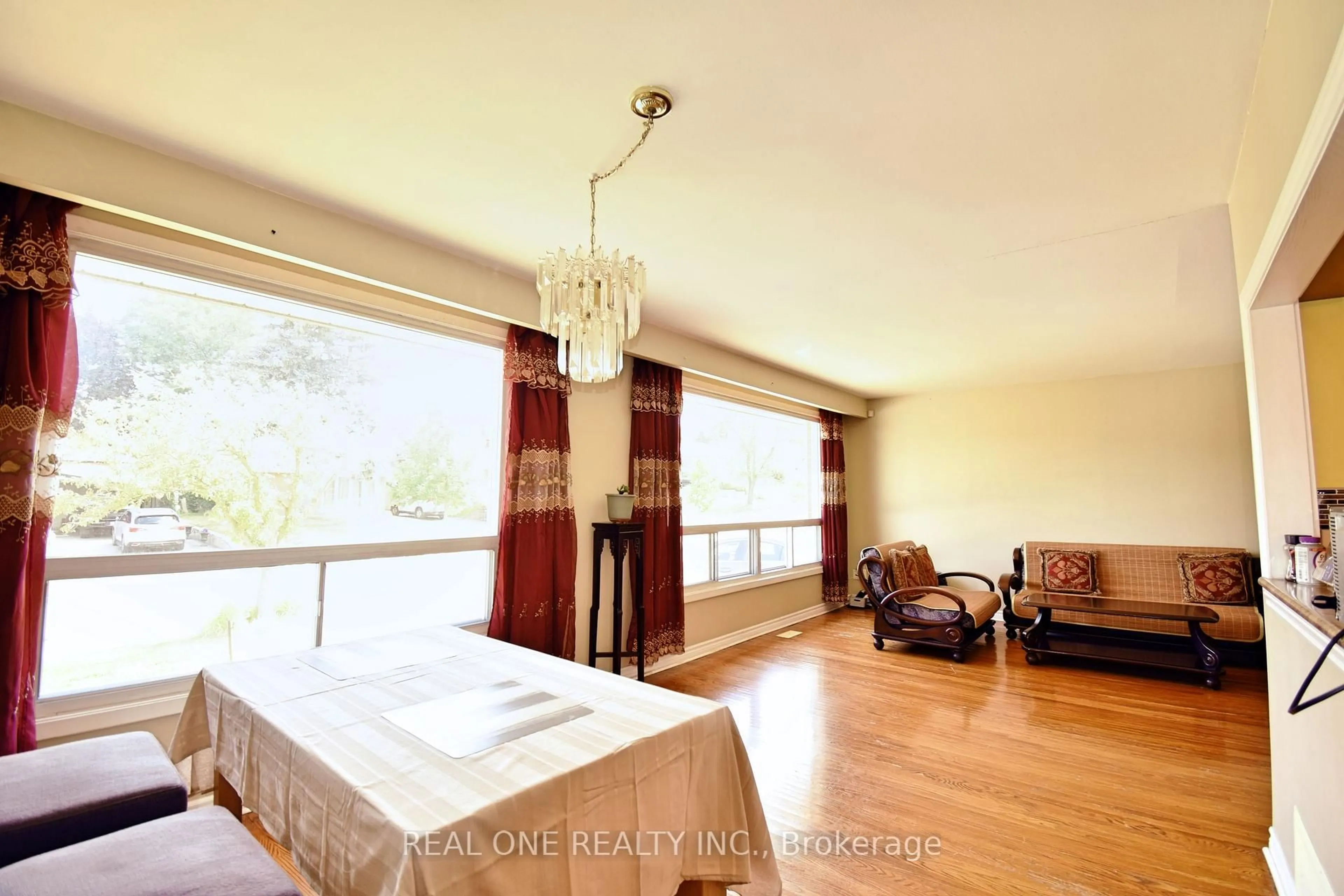 Unknown for 52 Greendowns Dr, Toronto Ontario M1M 2G7