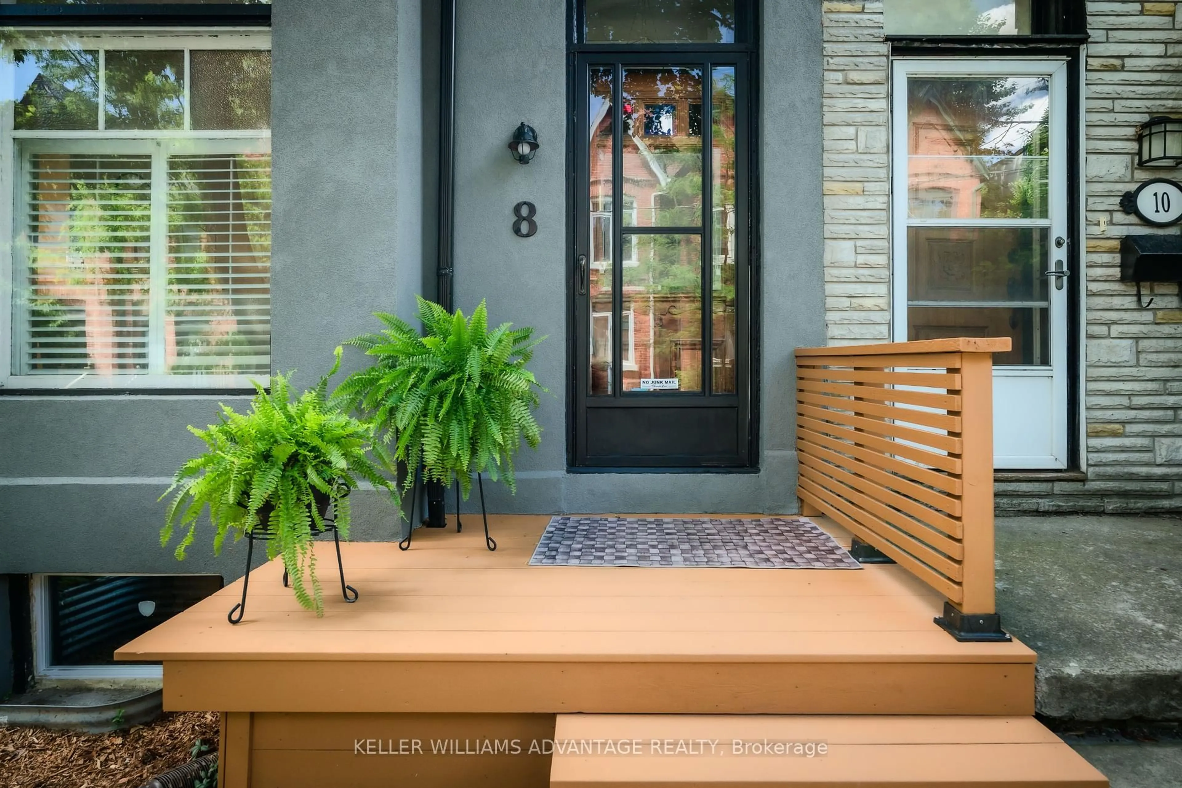 Indoor entryway for 8 Howie Ave, Toronto Ontario M4M 2J1