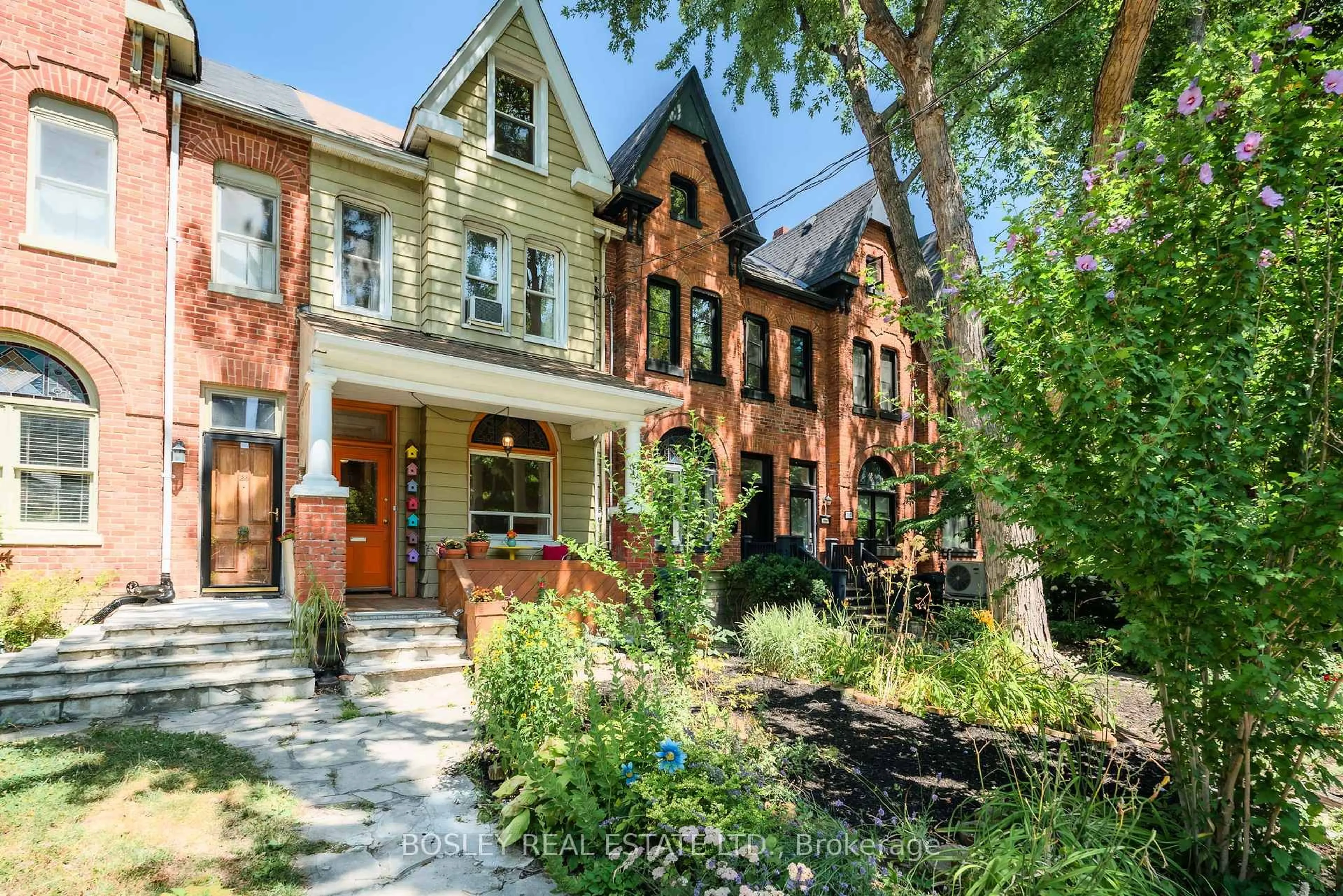Home with brick exterior material, street for 138 First Ave, Toronto Ontario M4M 1X1