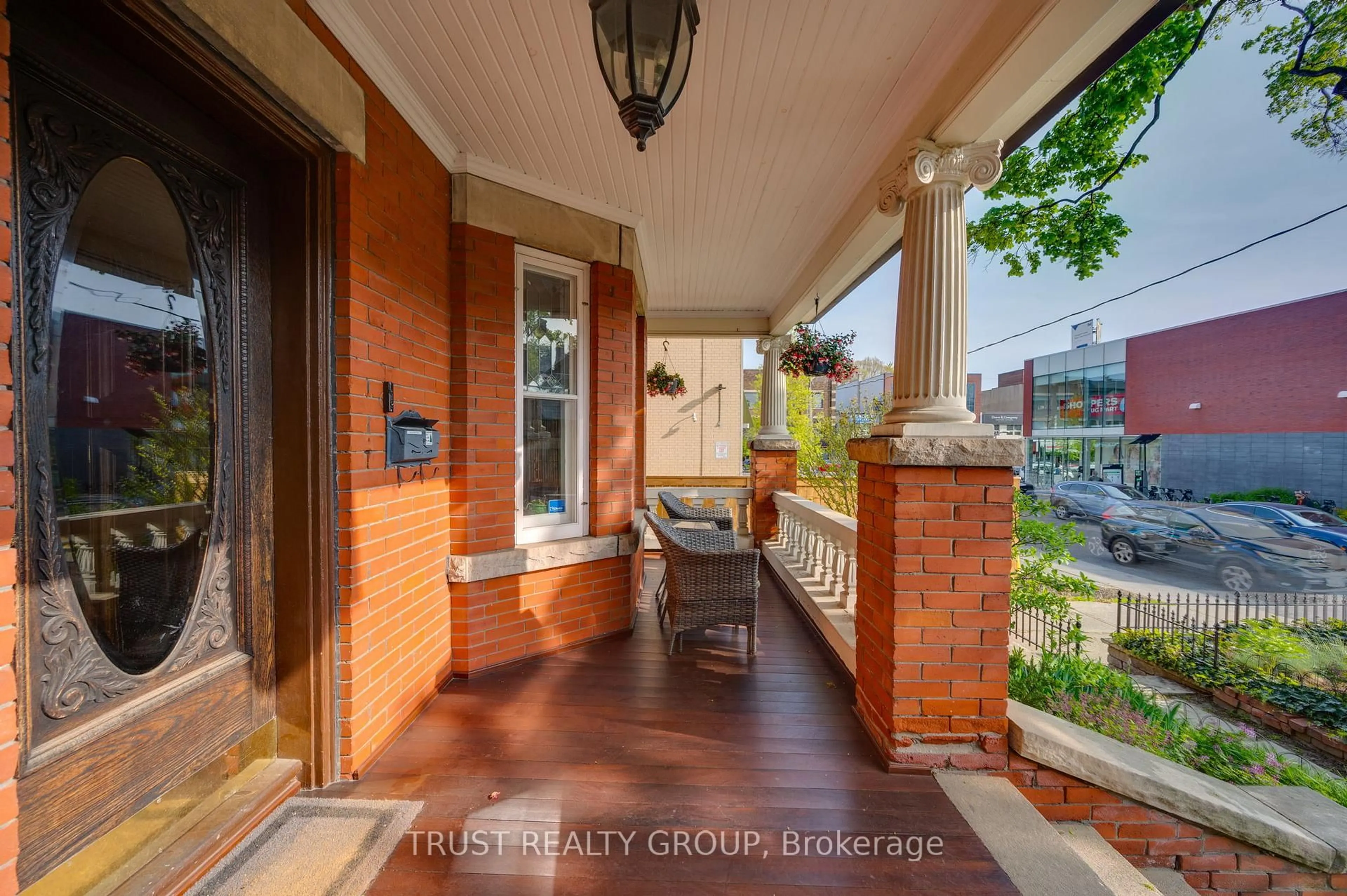 Unknown for 5 Ellerbeck St, Toronto Ontario M4K 2T6
