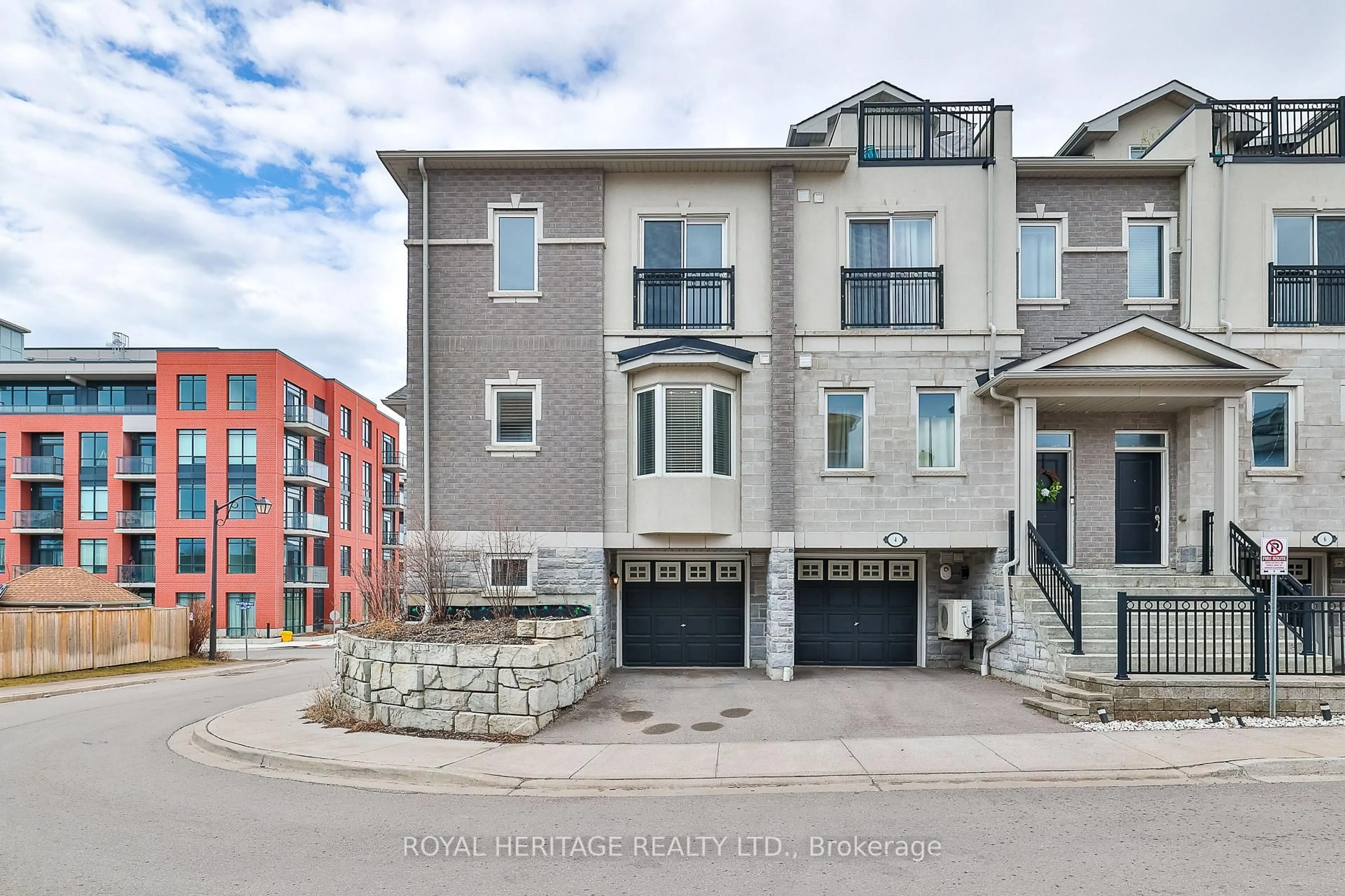 Unknown for 2 Dunsley Way, Whitby Ontario L1N 0L5