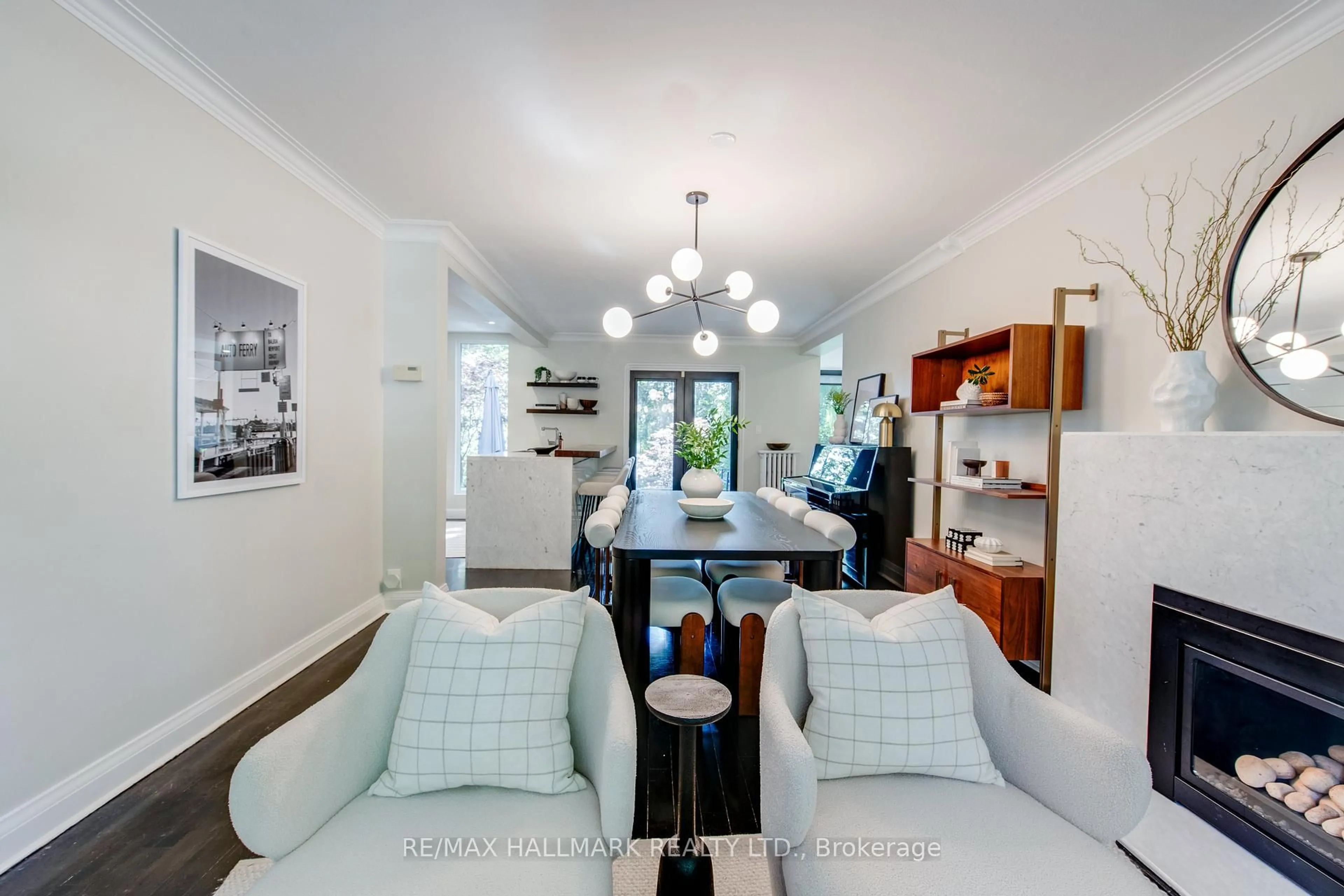 Open concept kitchen, unknown for 64 Southwood Dr, Toronto Ontario M4E 2T9