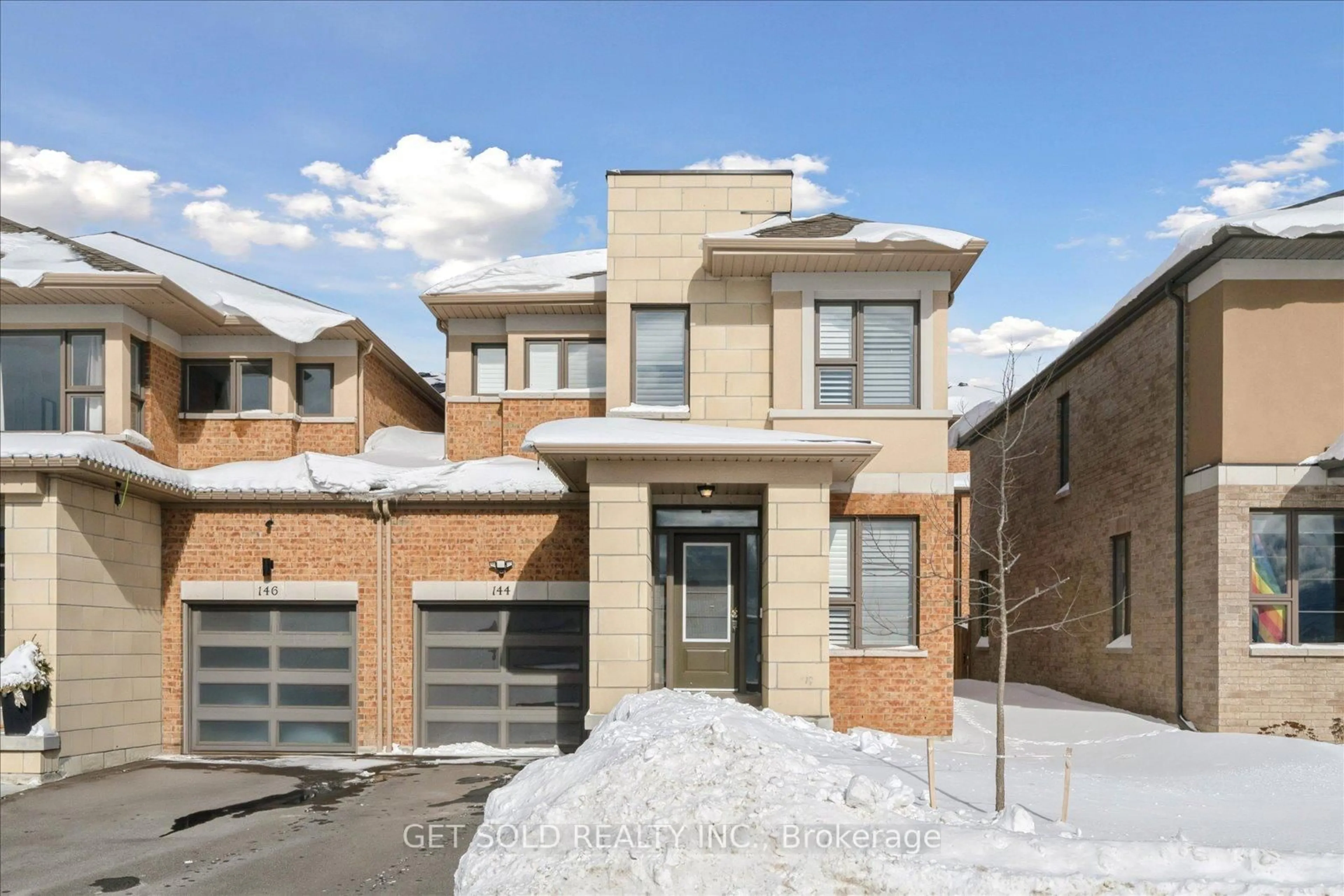 Home with brick exterior material, street for 144 Vanier St, Whitby Ontario L1R 0N3