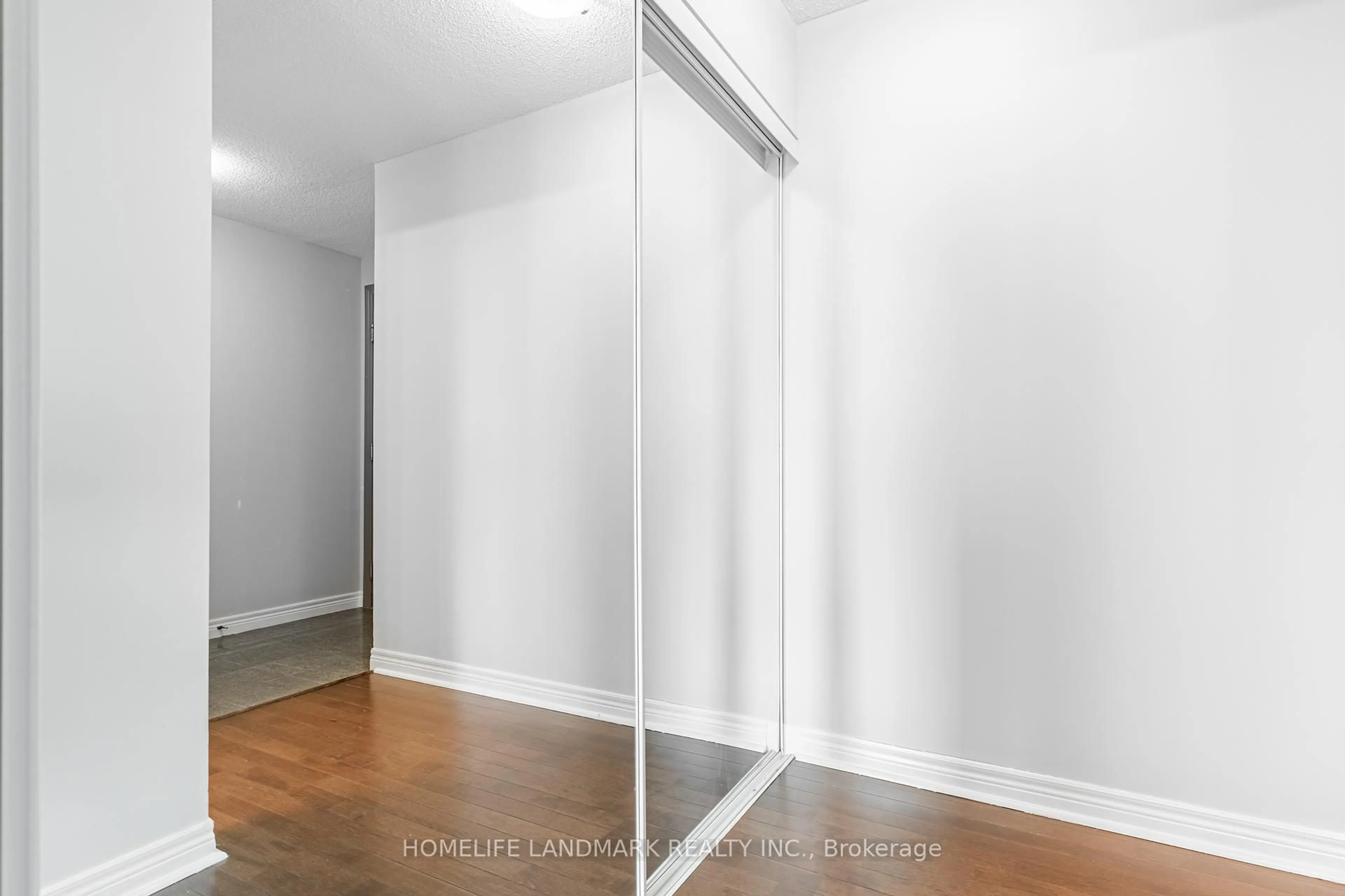 A pic of a room for 60 Town Centre Crt #1709, Toronto Ontario M1P 0B1