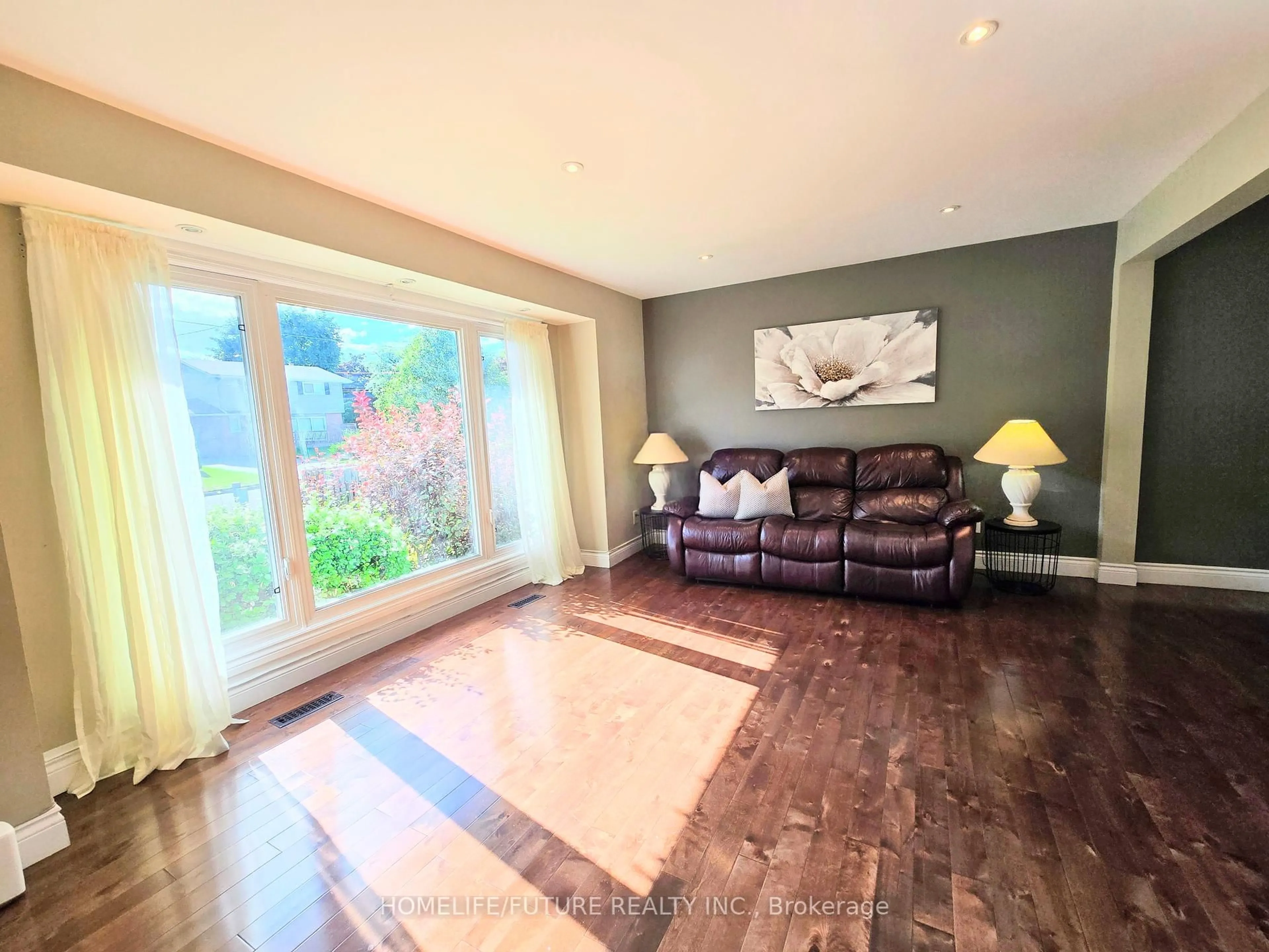 Unknown for 515 Harwood Dr, Oshawa Ontario L1G 2V2