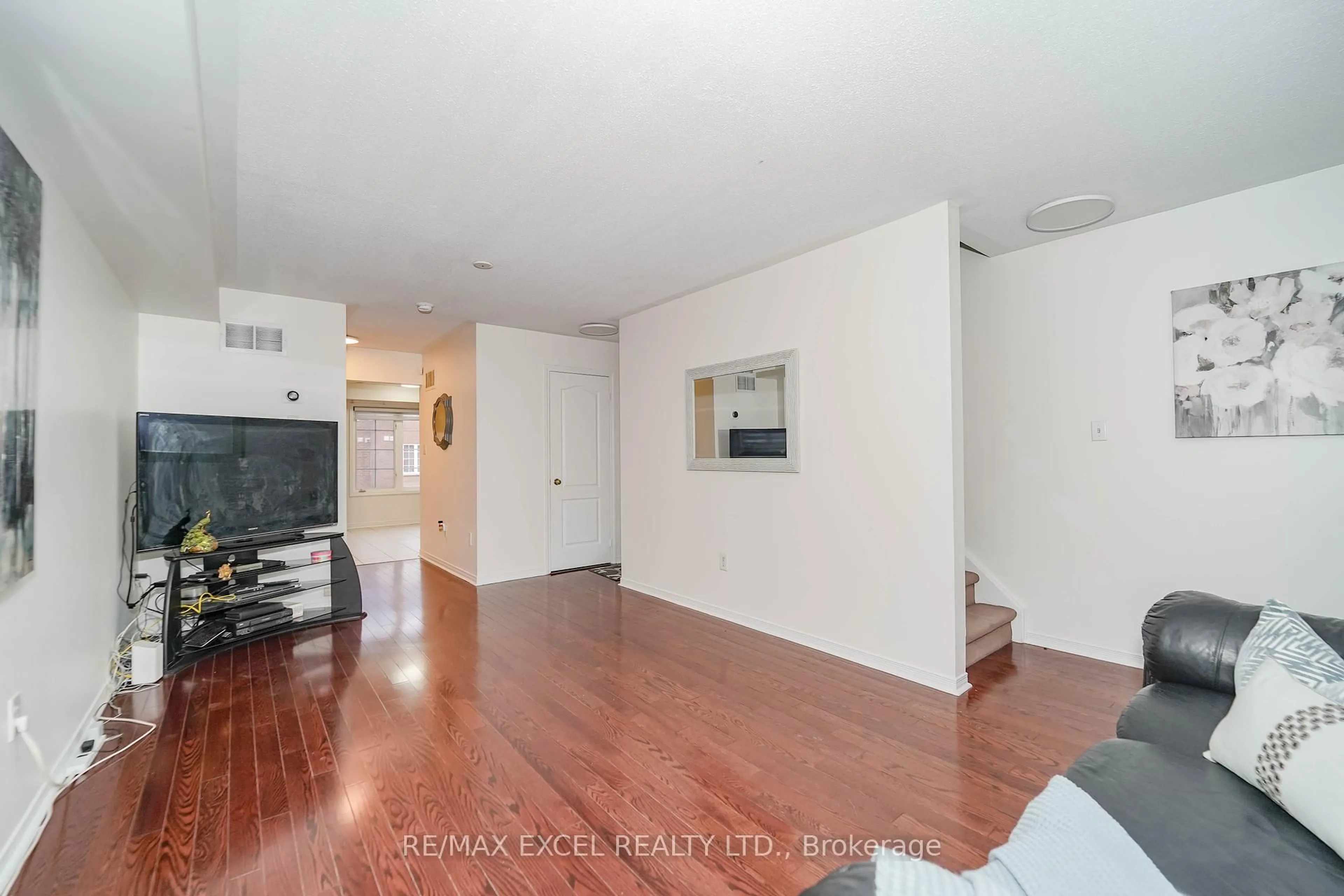 A pic of a room for 2784 Eglinton Ave #4, Toronto Ontario M1J 2C8