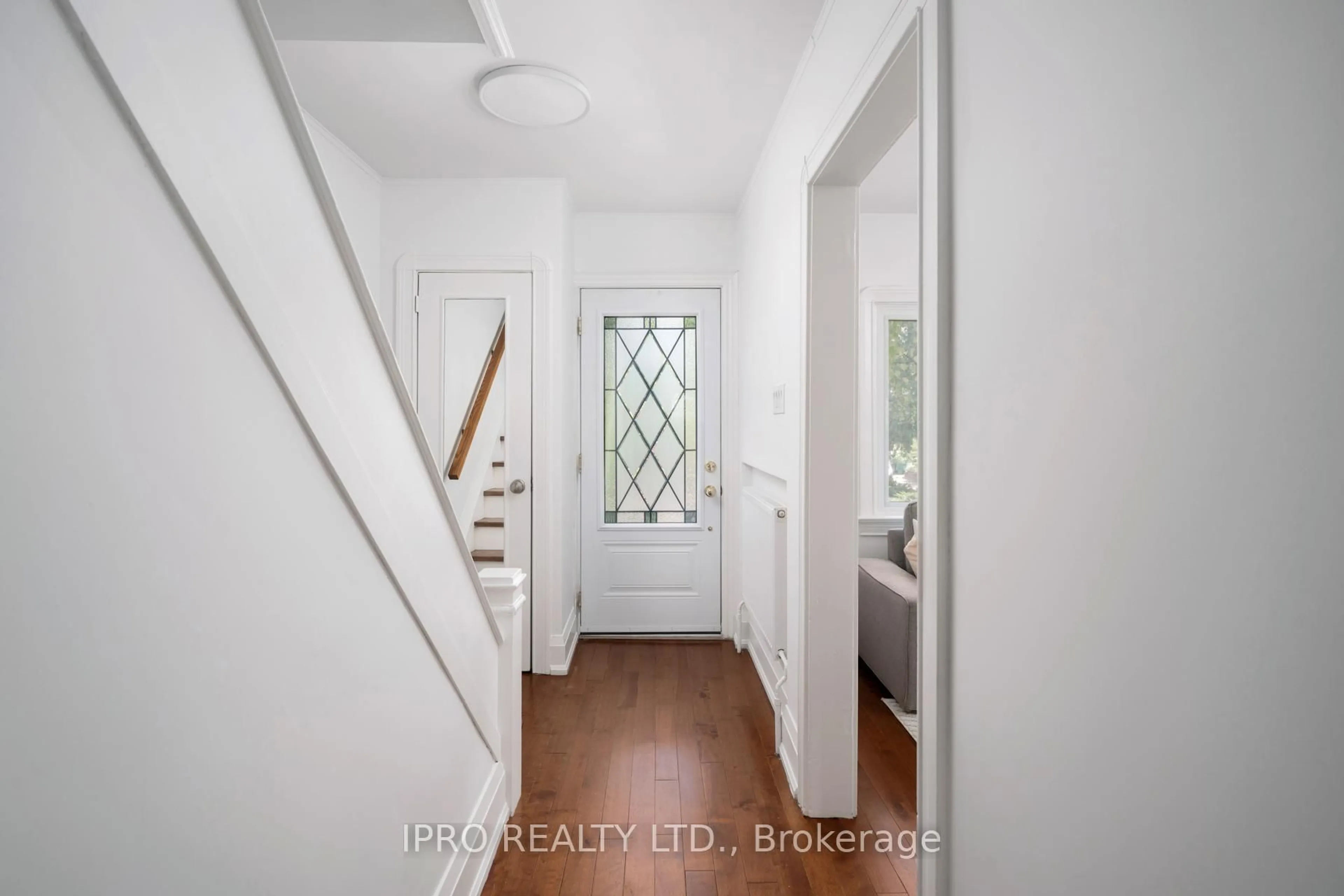 Indoor entryway for 172 Woodycrest Ave, Toronto Ontario M4J 3B9