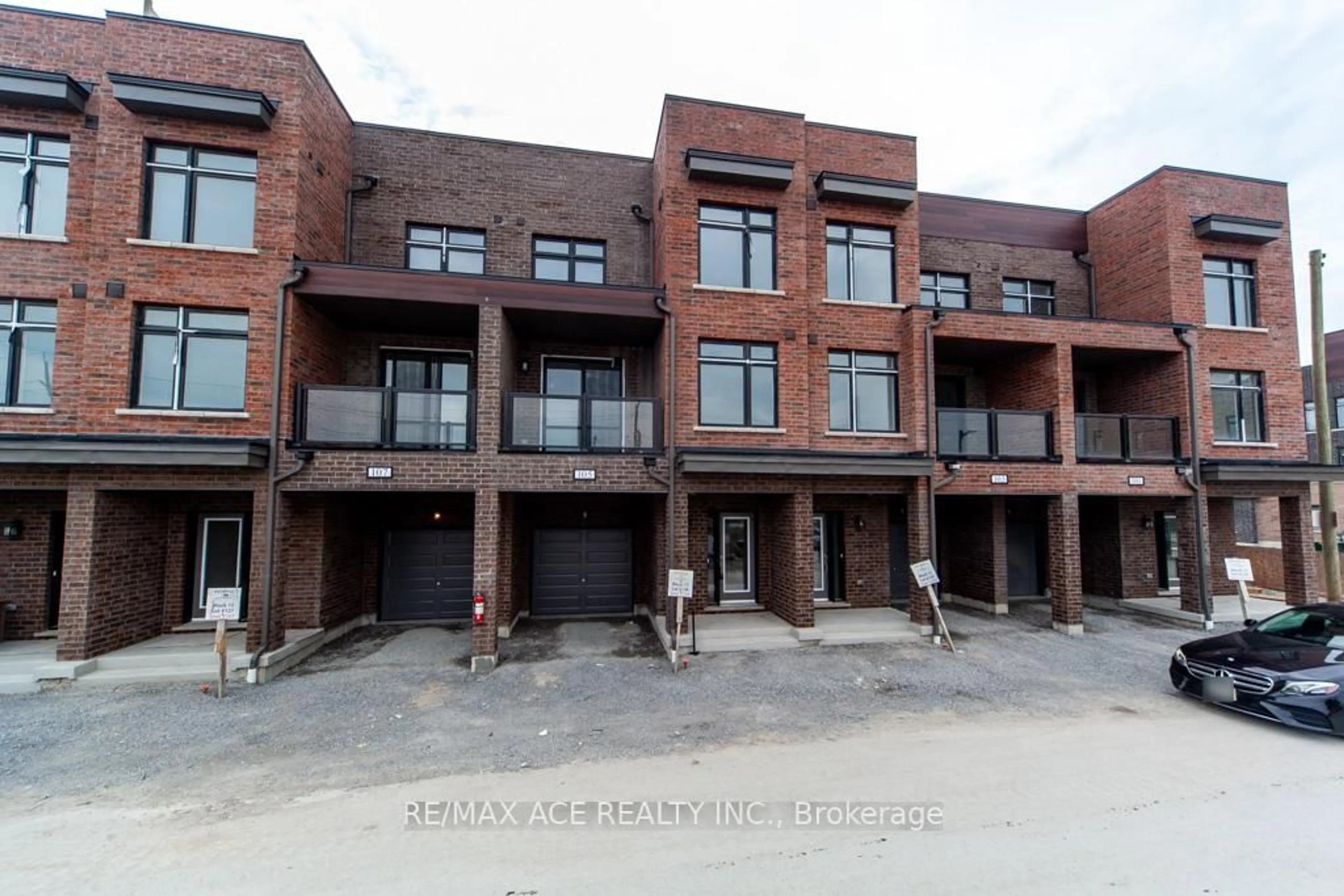Unknown for 1865 Pickering Pkwy #105, Pickering Ontario L1V 0H2