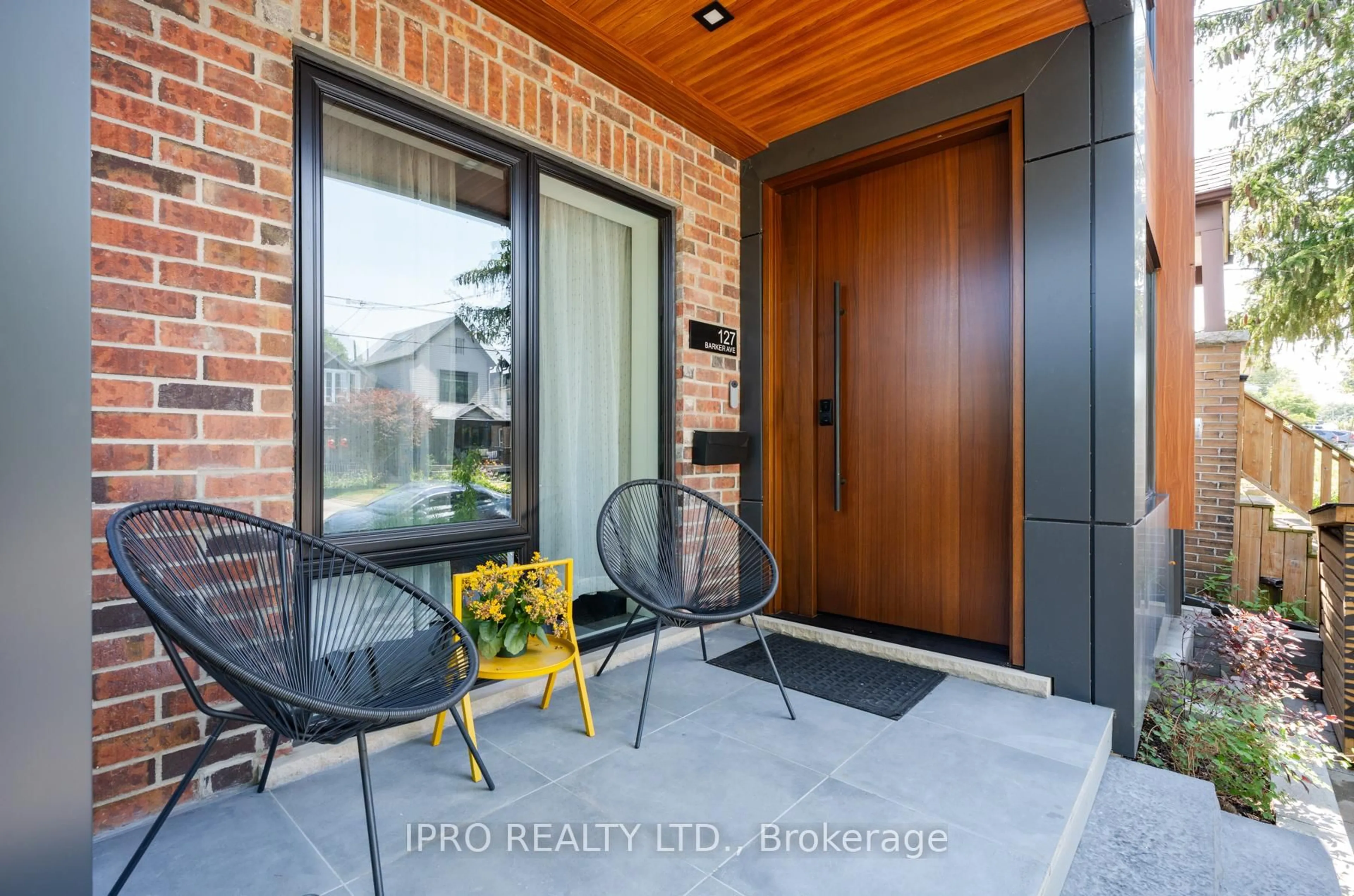 Unknown for 127 Barker Ave, Toronto Ontario M4C 2N8