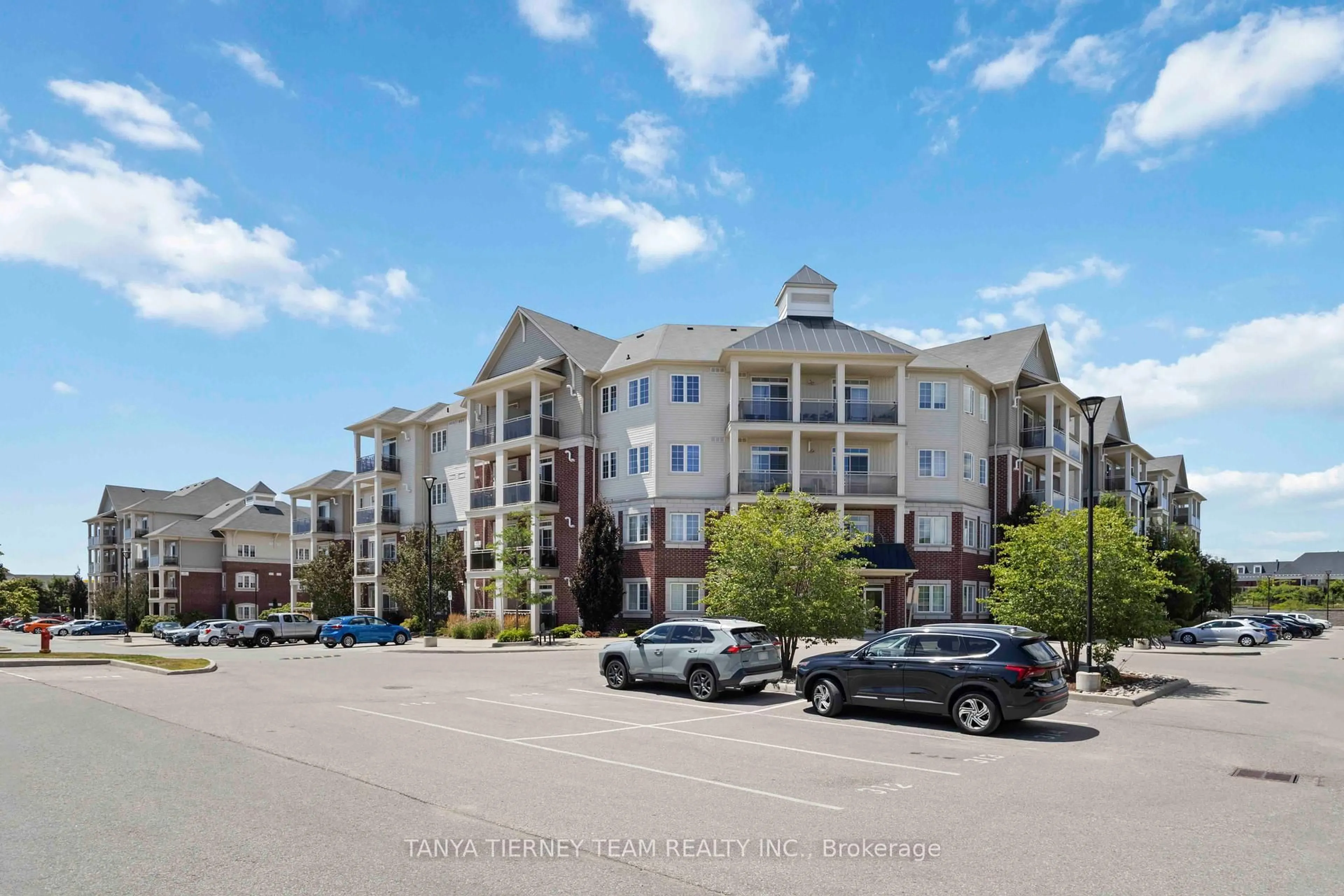 Unknown for 84 Aspen Springs Dr #404, Clarington Ontario L1C 0V3