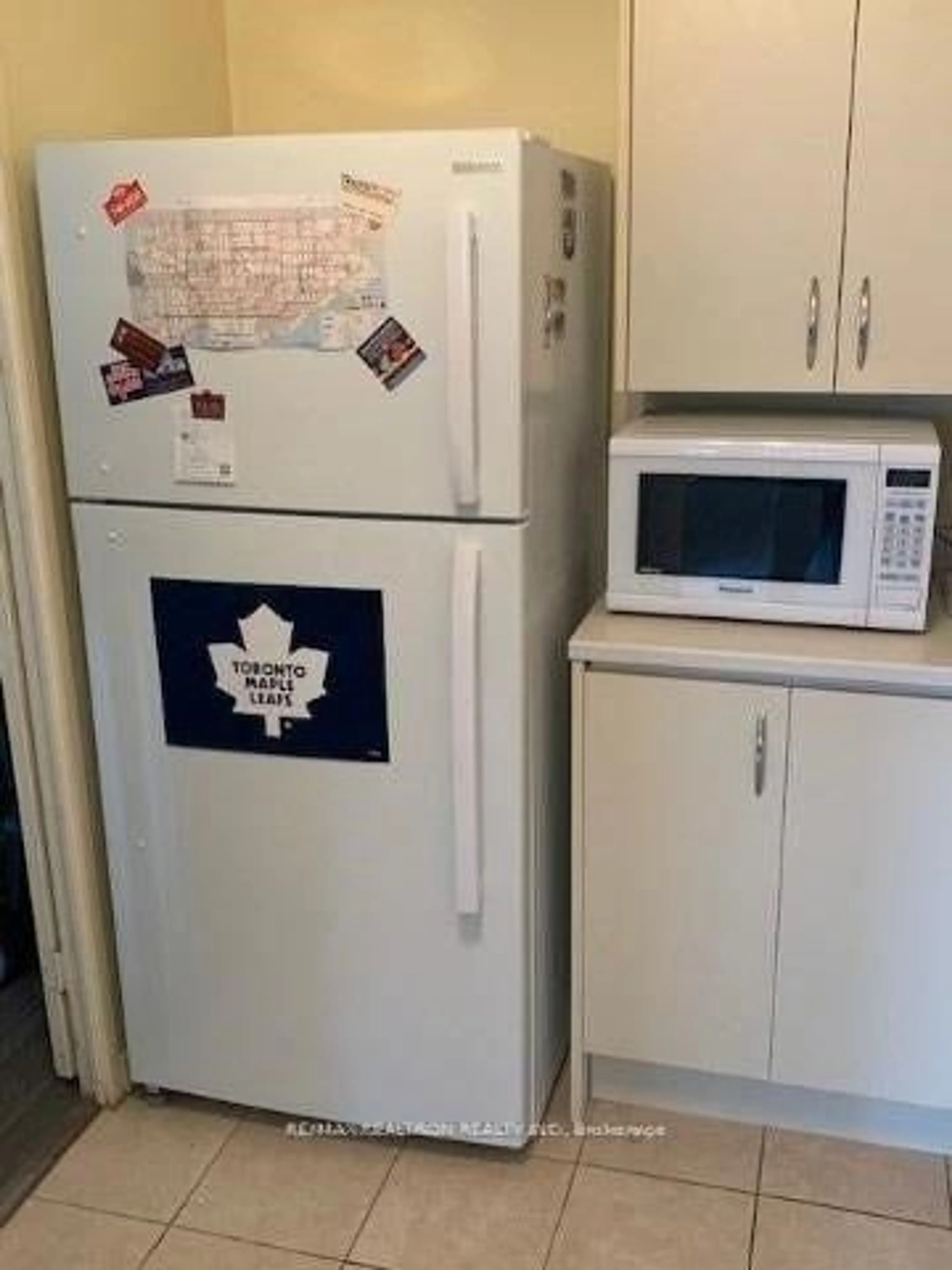 Standard kitchen, unknown for 5 Massey Sq #2911, Toronto Ontario M4C 5L6