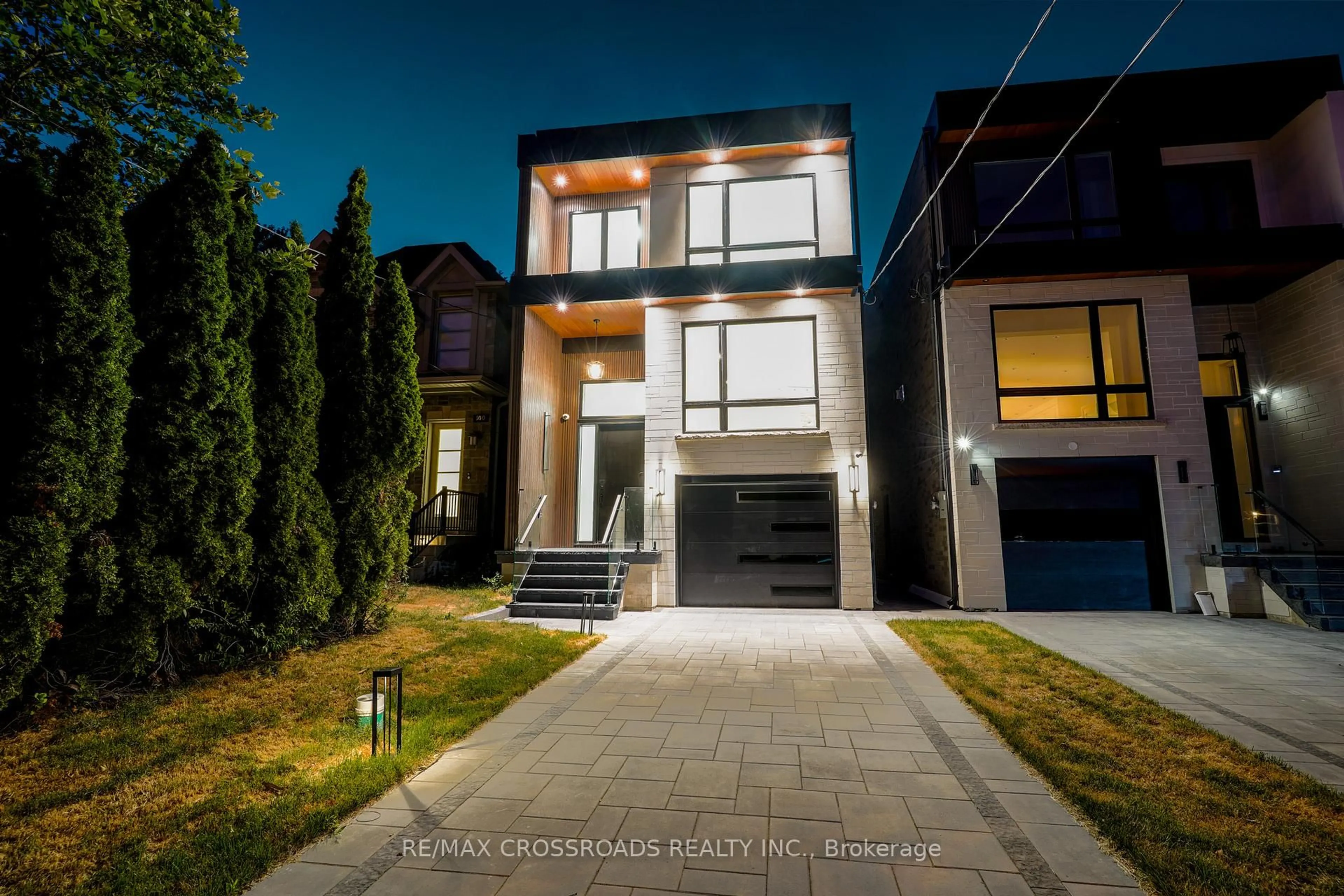 Home with brick exterior material, street for 106 Park St, Toronto Ontario M1N 2P1