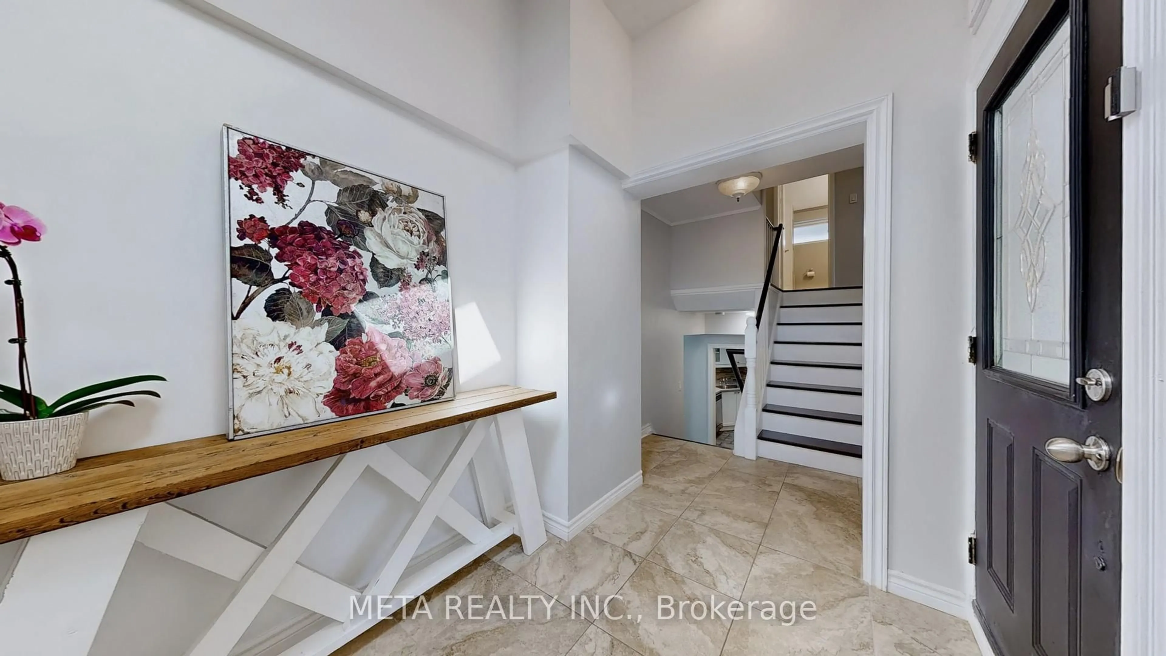 Indoor entryway for 28 Orton Park Rd, Toronto Ontario M1G 3G4