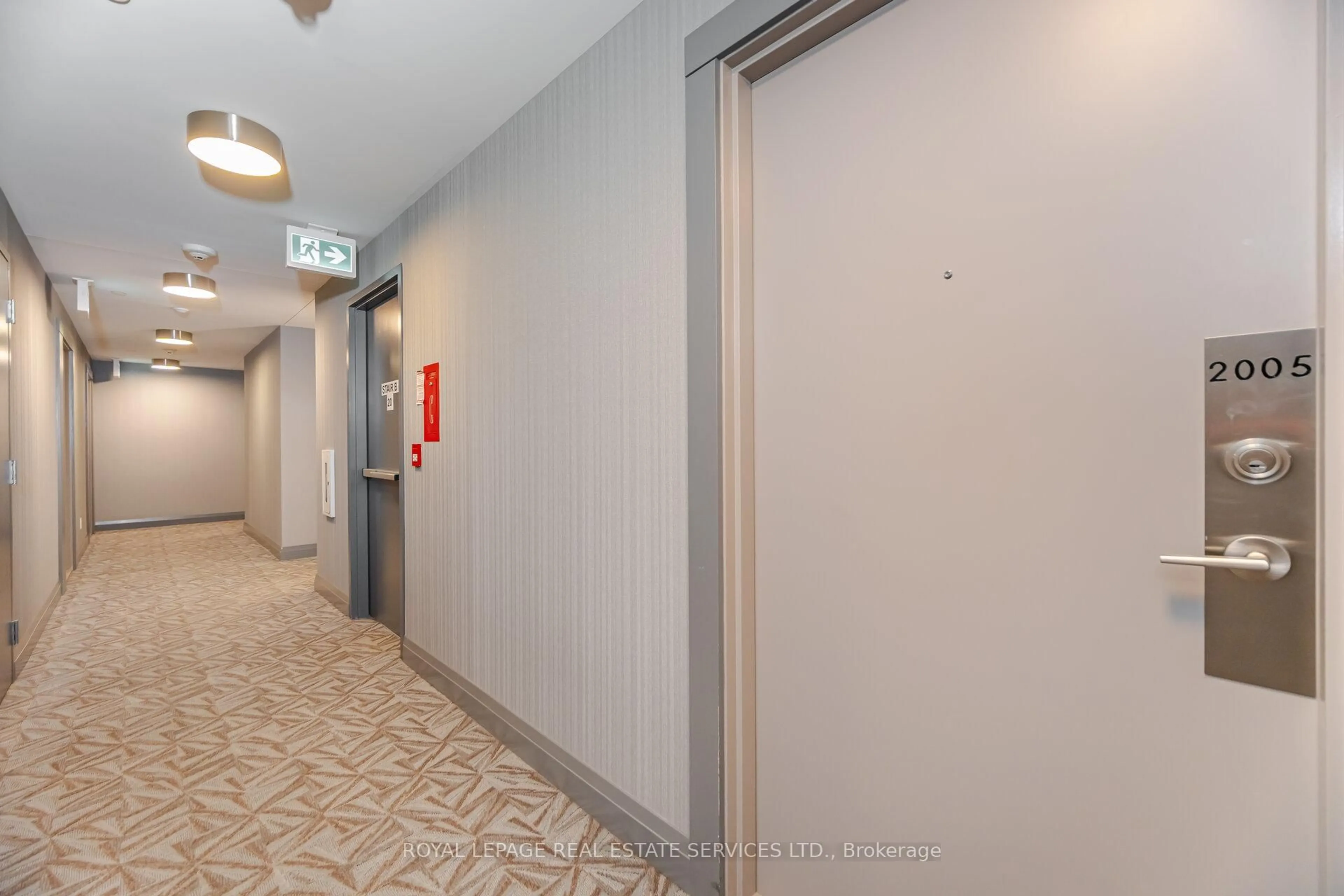 Indoor foyer for 3121 Sheppard Ave #2005, Toronto Ontario M1T 0B6