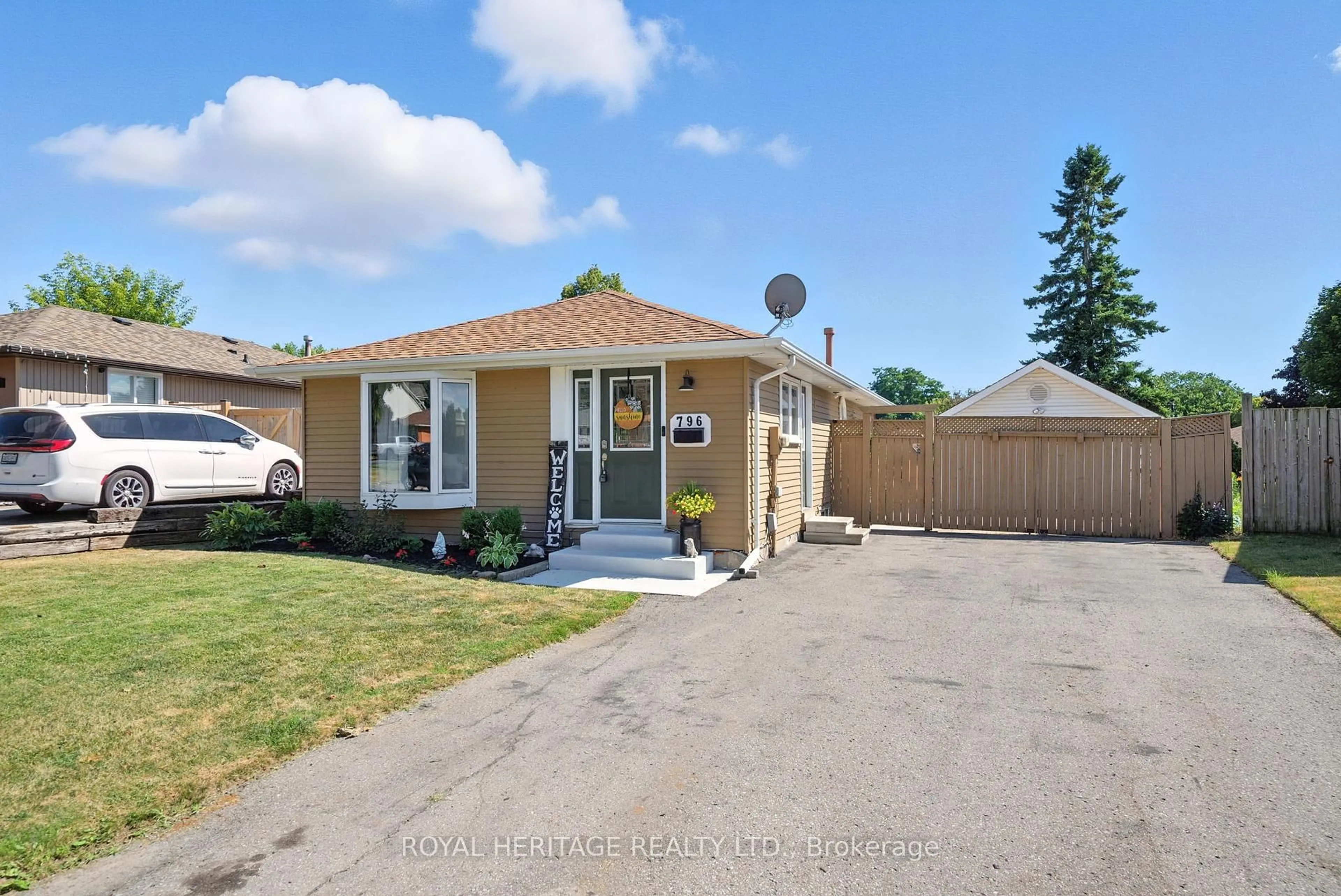 Unknown for 796 Grandview Dr, Oshawa Ontario L1H 7W7