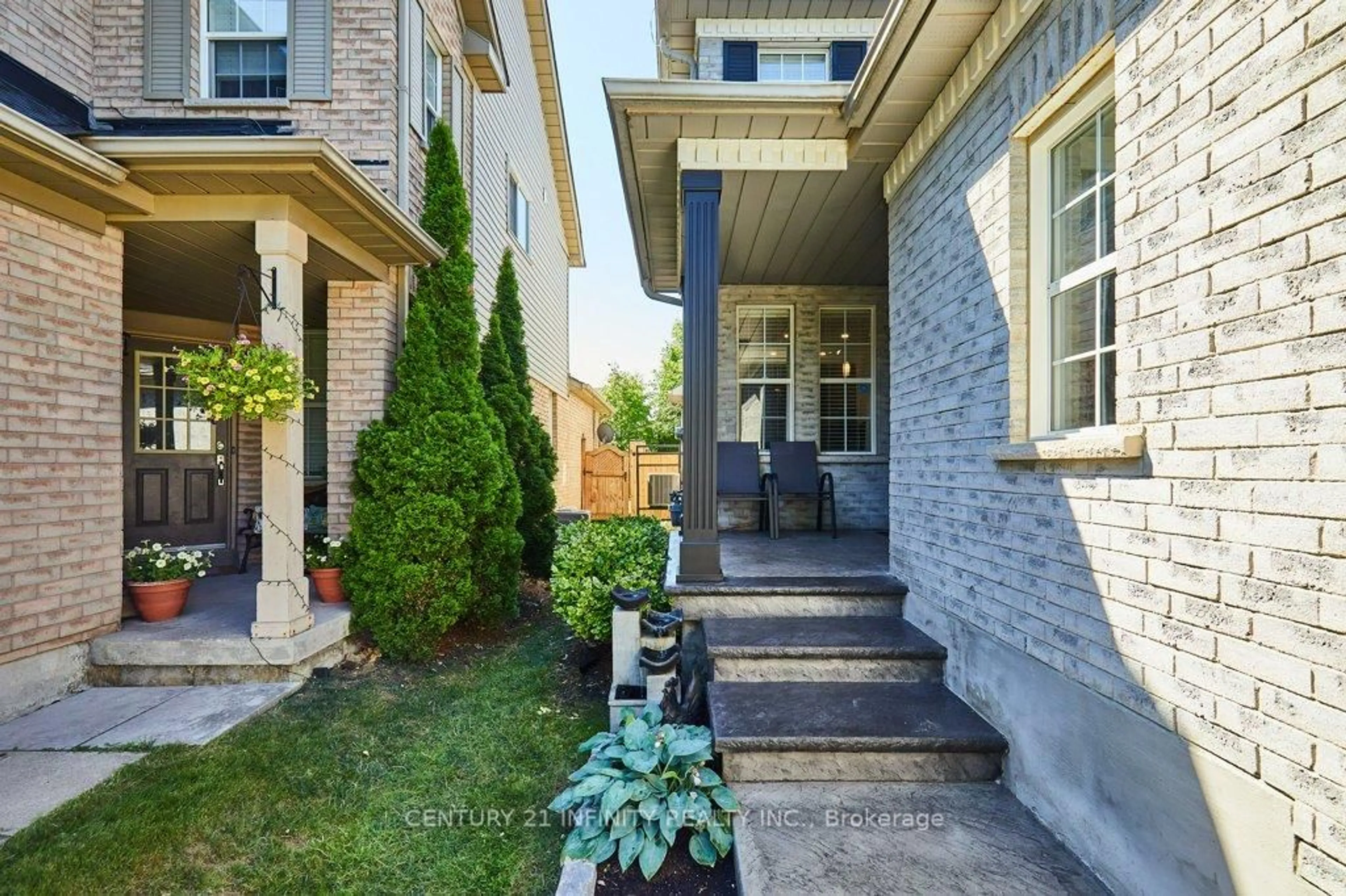 Home with brick exterior material, street for 5 Blacksmith Lane, Whitby Ontario L1P 1N2