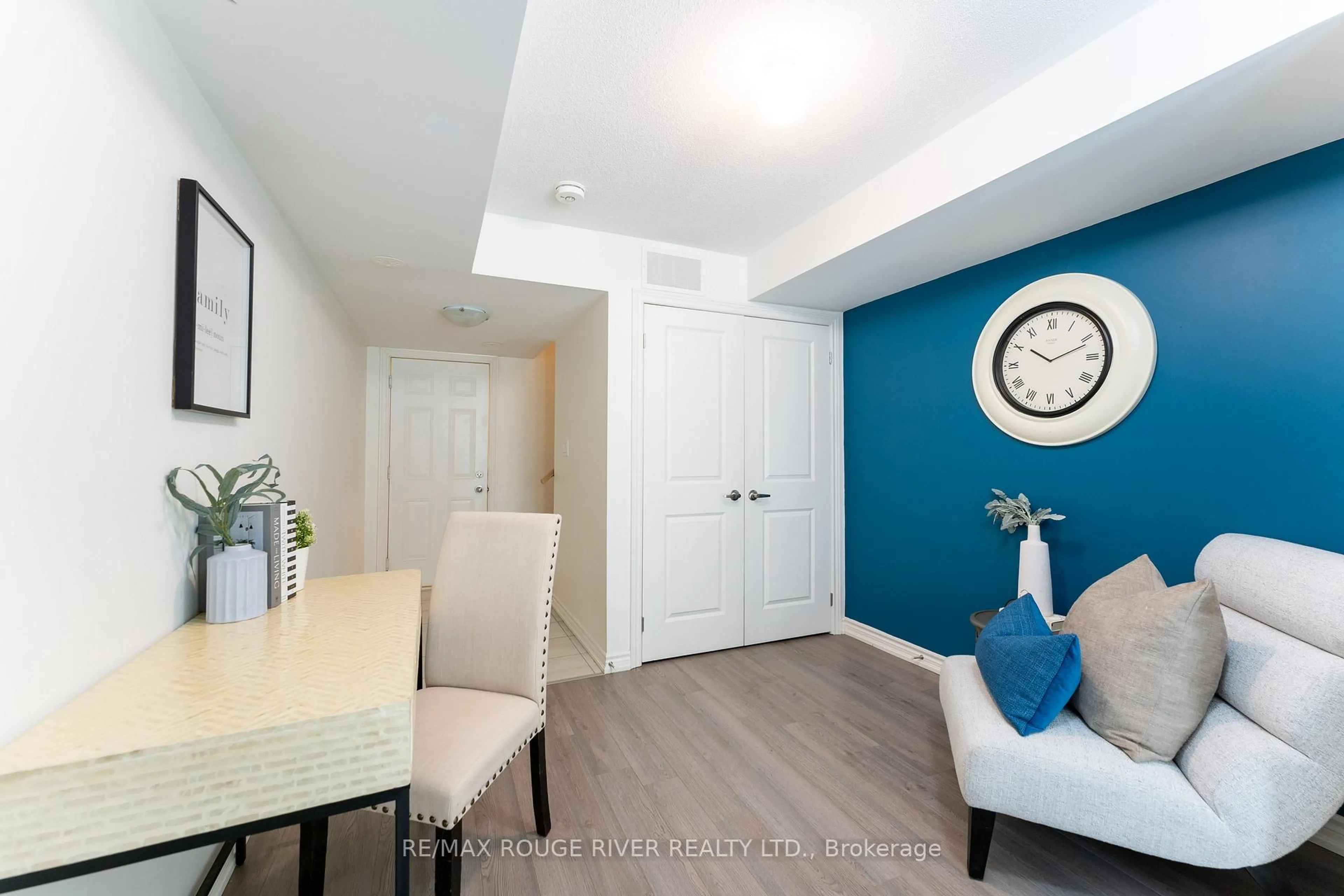 Unknown for 2564 Ladyfern Crossing, Pickering Ontario L1X 0E6