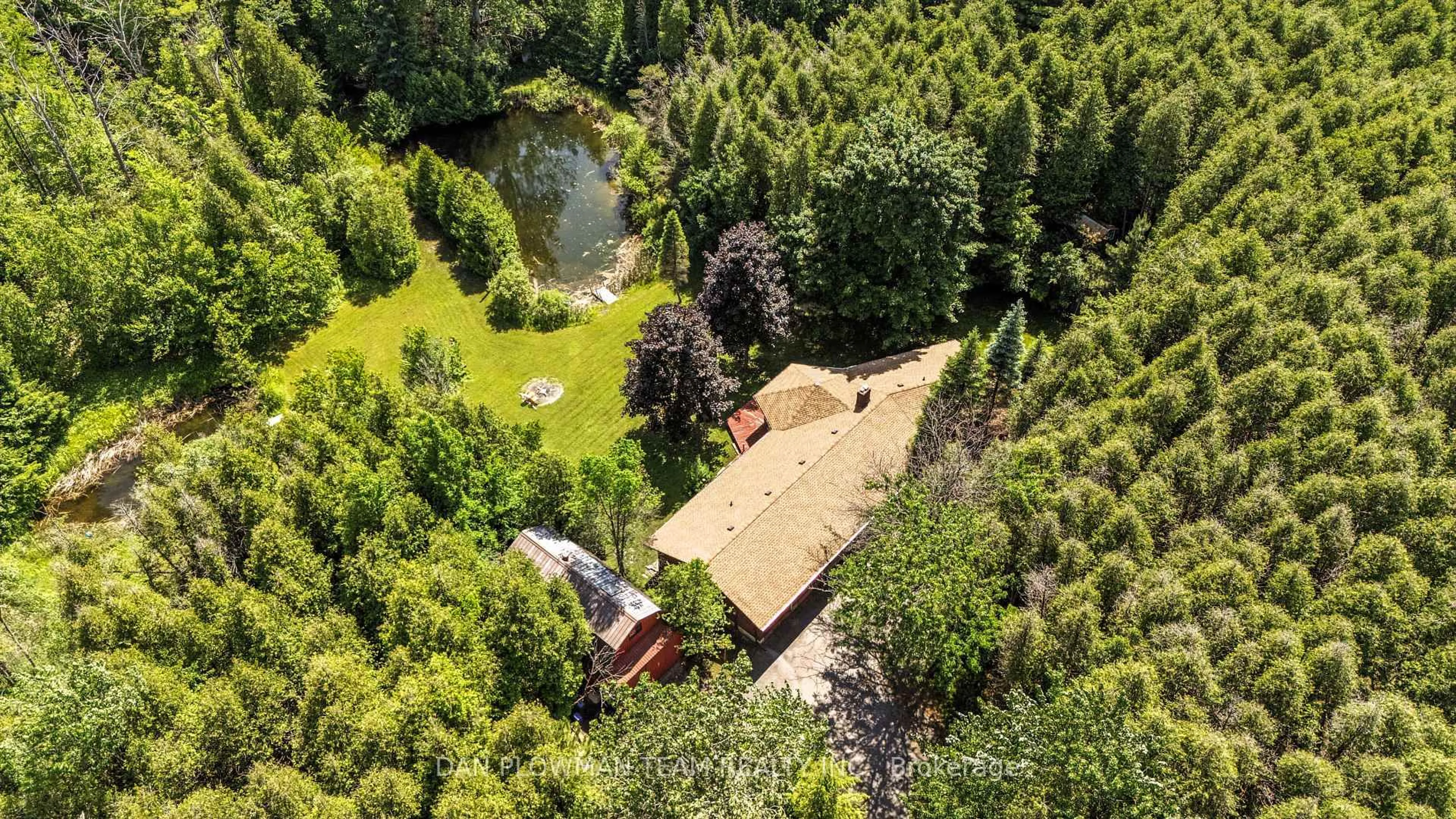 A pic from outside/outdoor area/front of a property/back of a property/a pic from drone, forest/trees view for 2747 Concession Rd 6 Rd, Clarington Ontario L1C 5V6