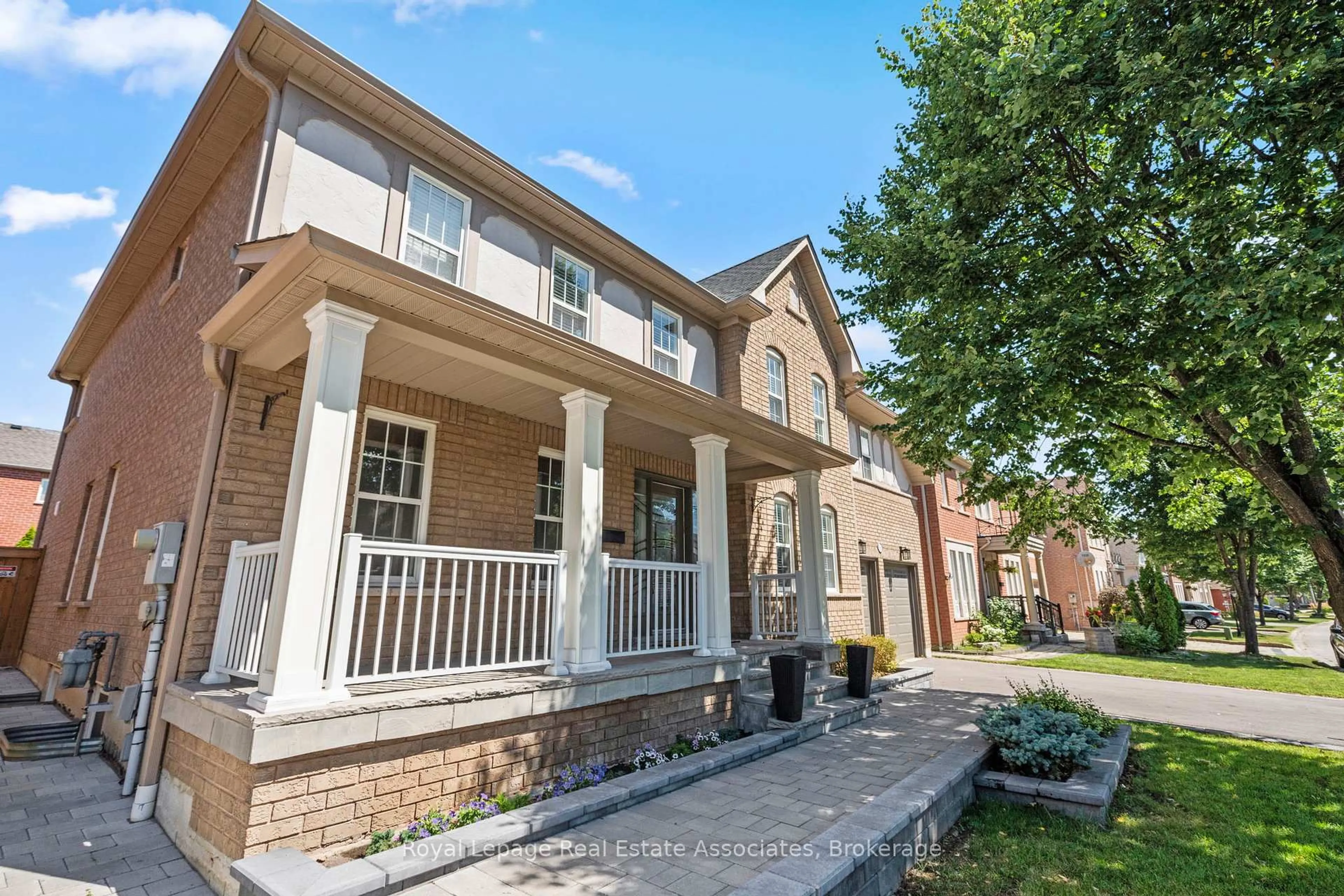 Home with brick exterior material, street for 10 Westacott Cres, Ajax Ontario L1T 4H6