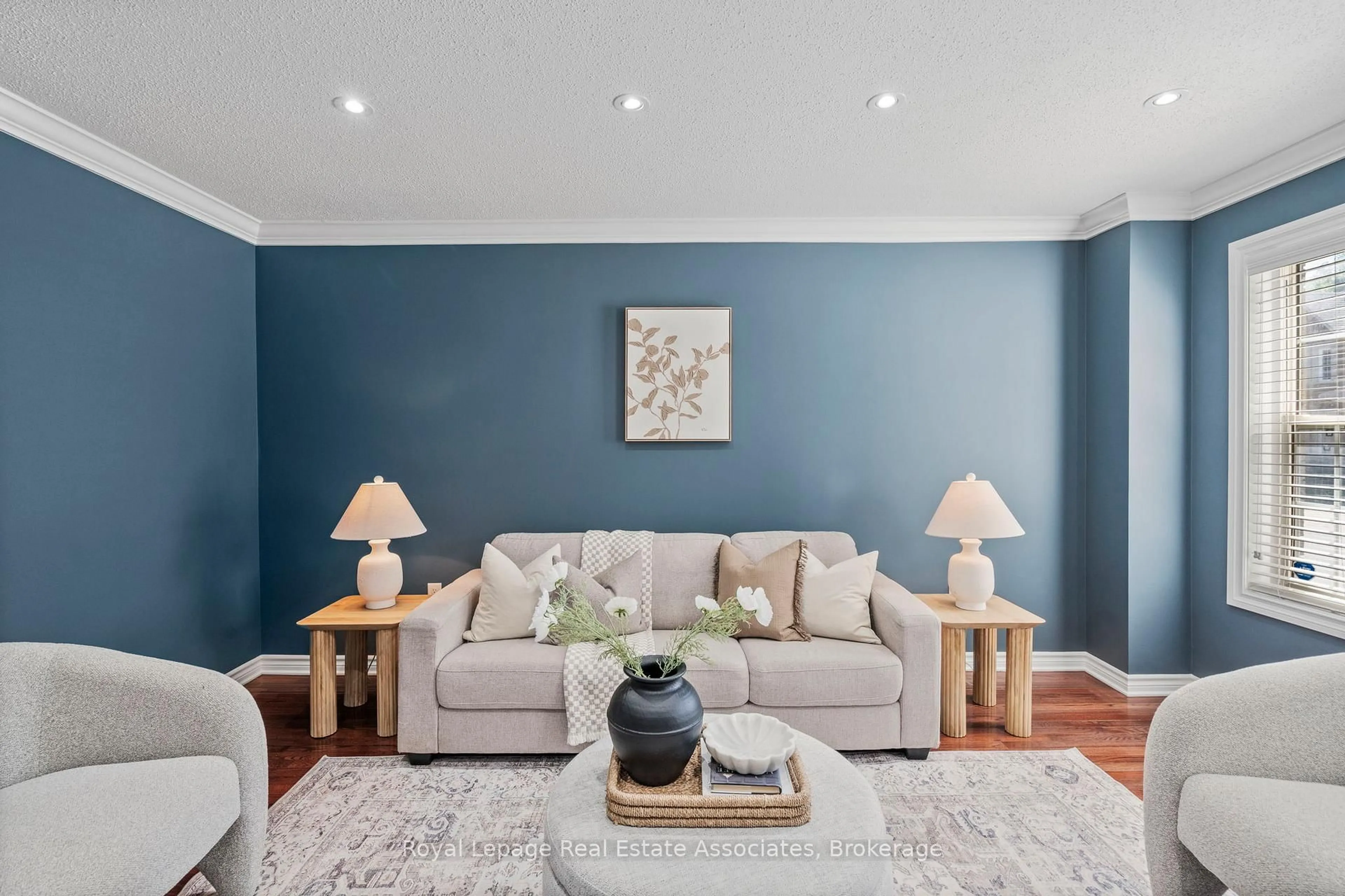 Living room with furniture, unknown for 10 Westacott Cres, Ajax Ontario L1T 4H6