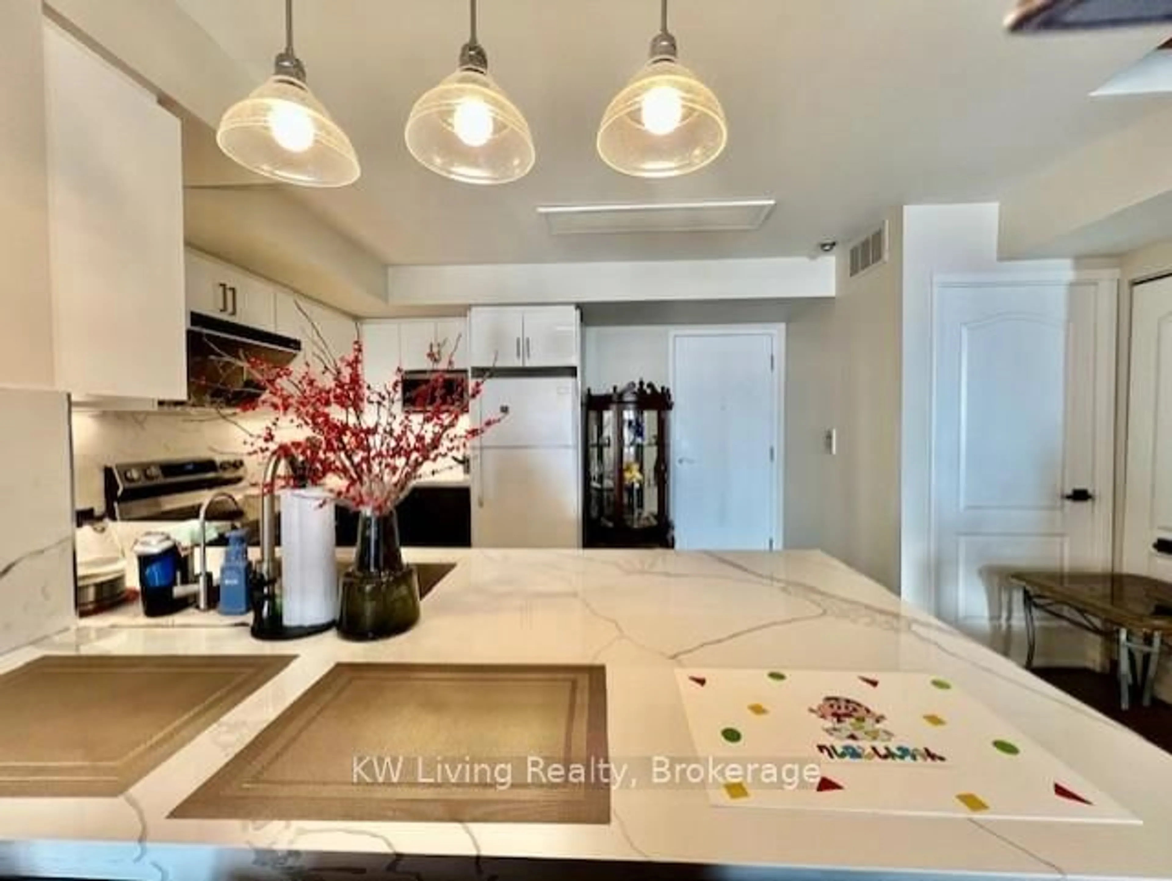 Open concept kitchen, ceramic/tile floor for 1881 McNicoll Ave #107, Toronto Ontario M1V 5M2