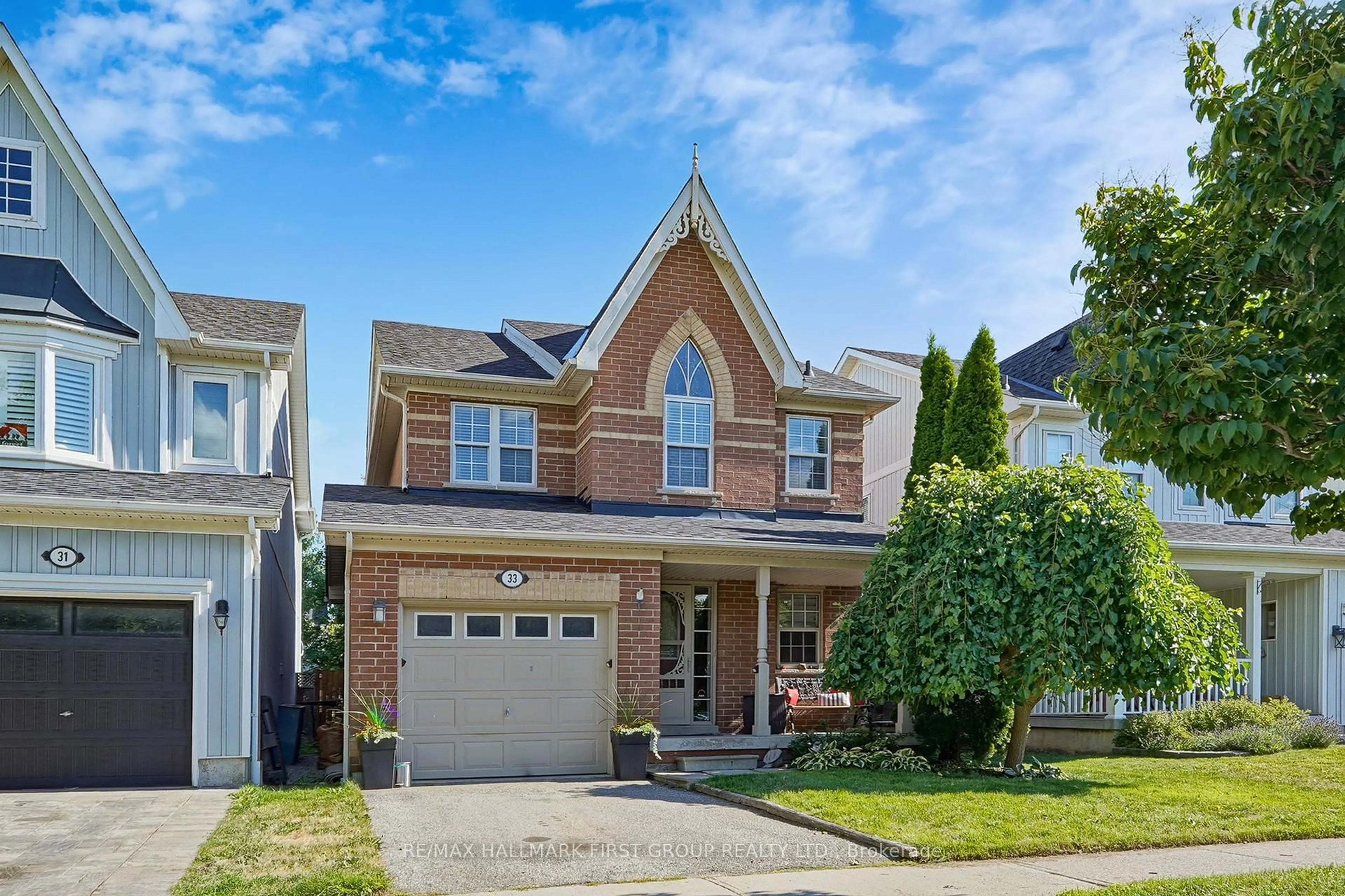 Home with brick exterior material, street for 33 Wessex Dr, Whitby Ontario L1M 2C3