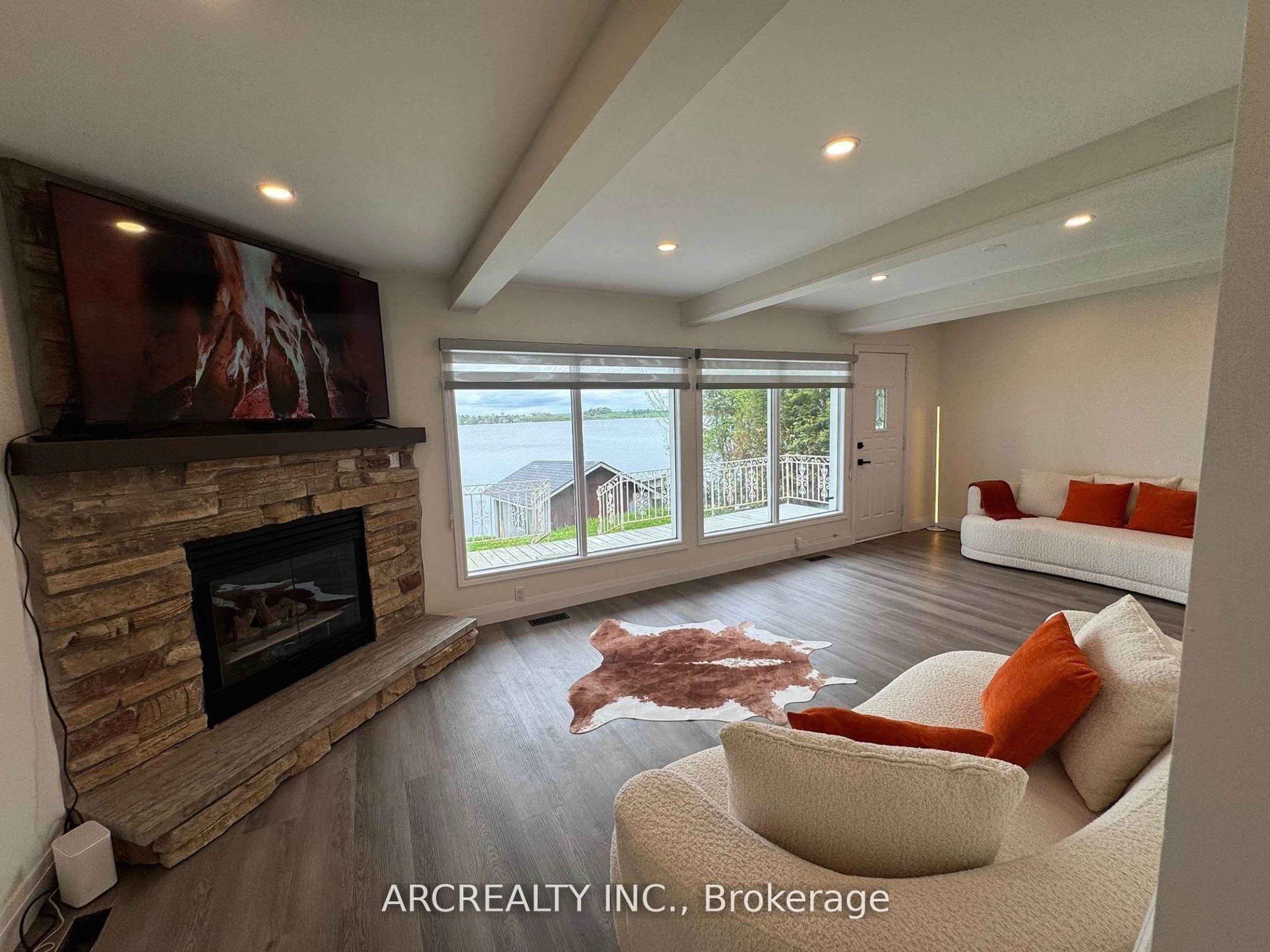 Living room with furniture, unknown for 420 Fralicks Beach Rd, Scugog Ontario L9L 1B6