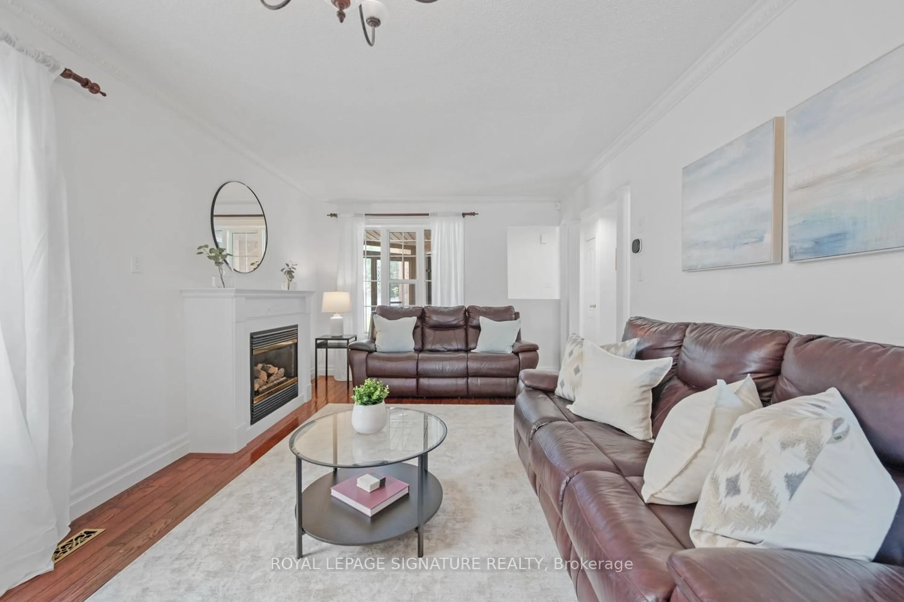 Living room with furniture, unknown for 1132 Gossamer Dr, Pickering Ontario L1X 2T7