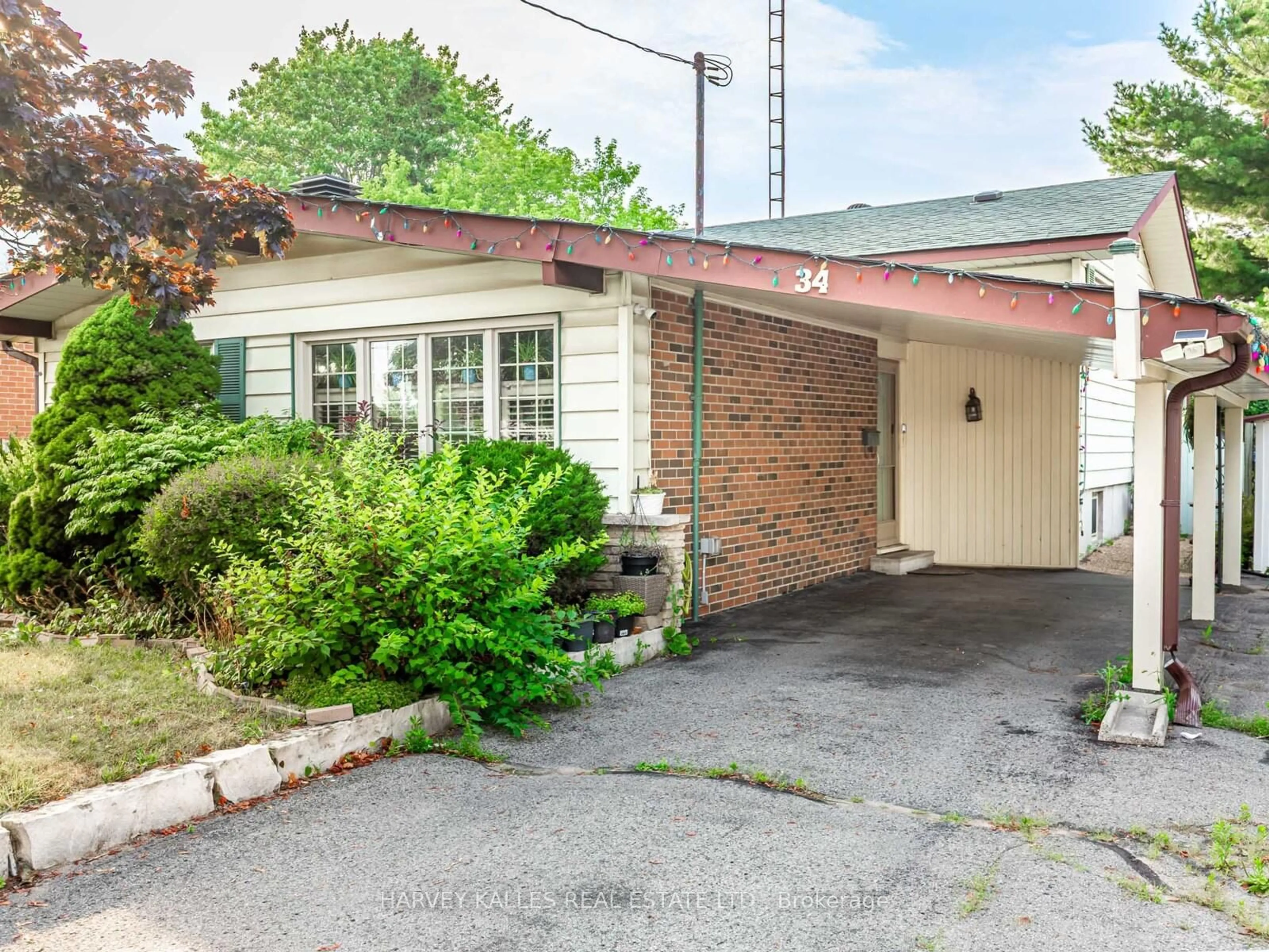 Unknown for 34 Taunton Rd, Oshawa Ontario L1G 3T2