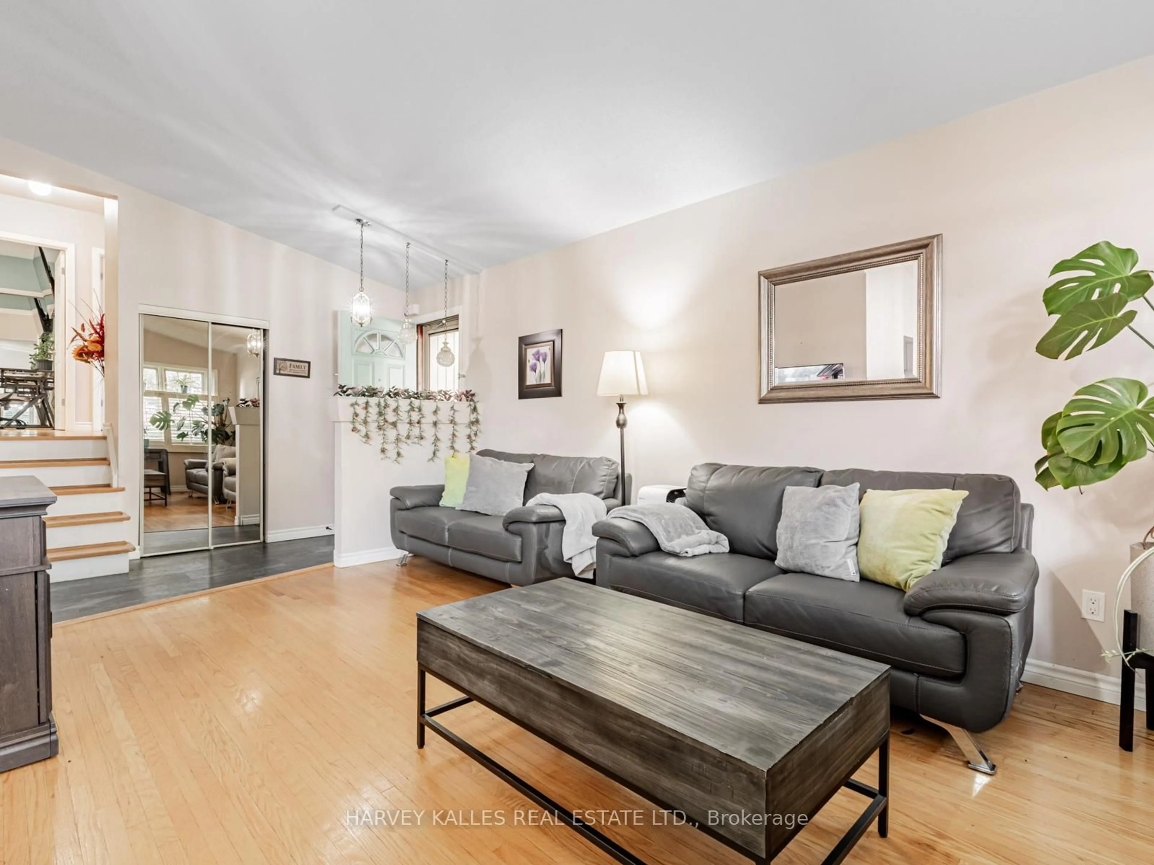Living room with furniture, unknown for 34 Taunton Rd, Oshawa Ontario L1G 3T2