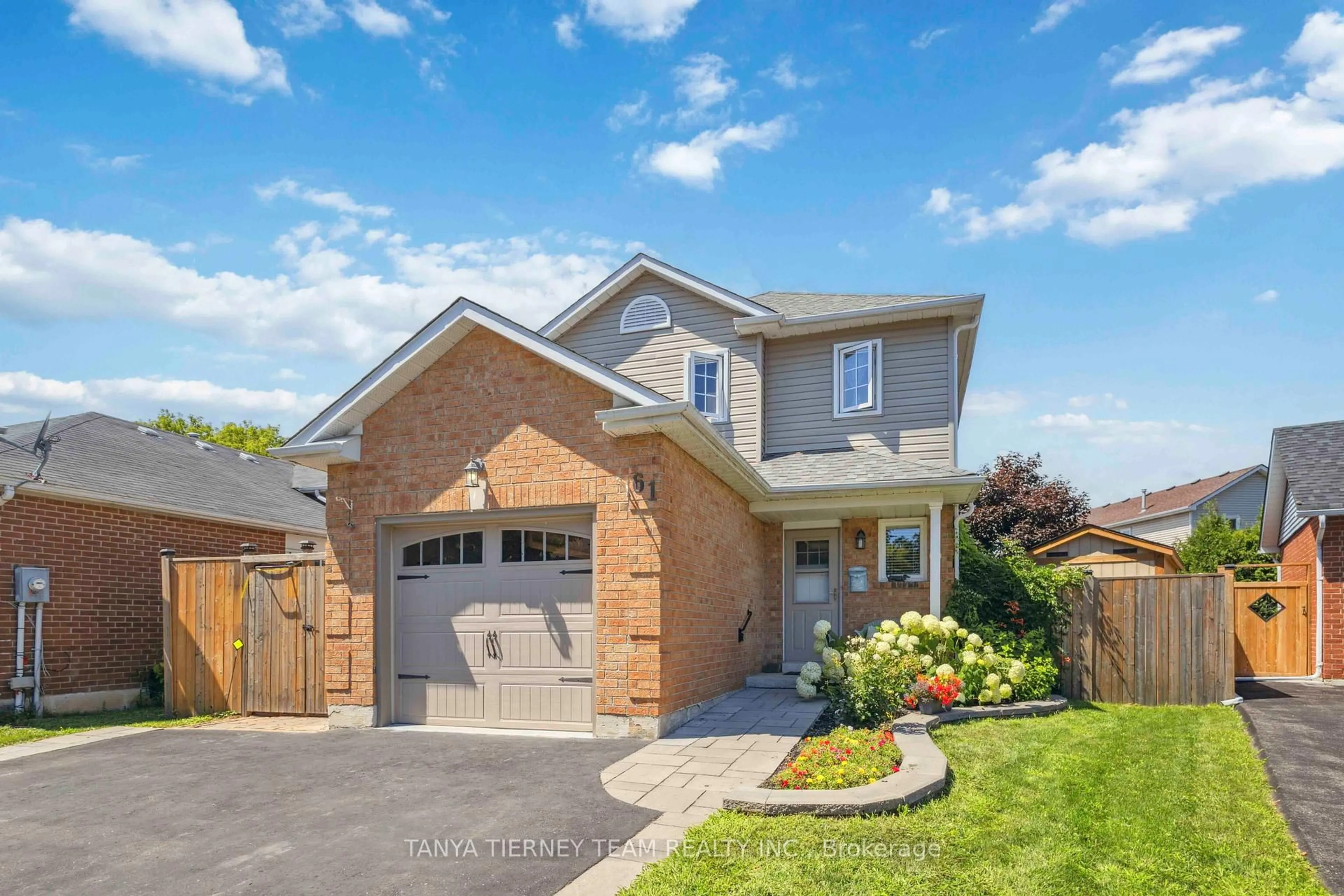 Home with brick exterior material, street for 61 Abbeywood Cres, Clarington Ontario L1E 1P1
