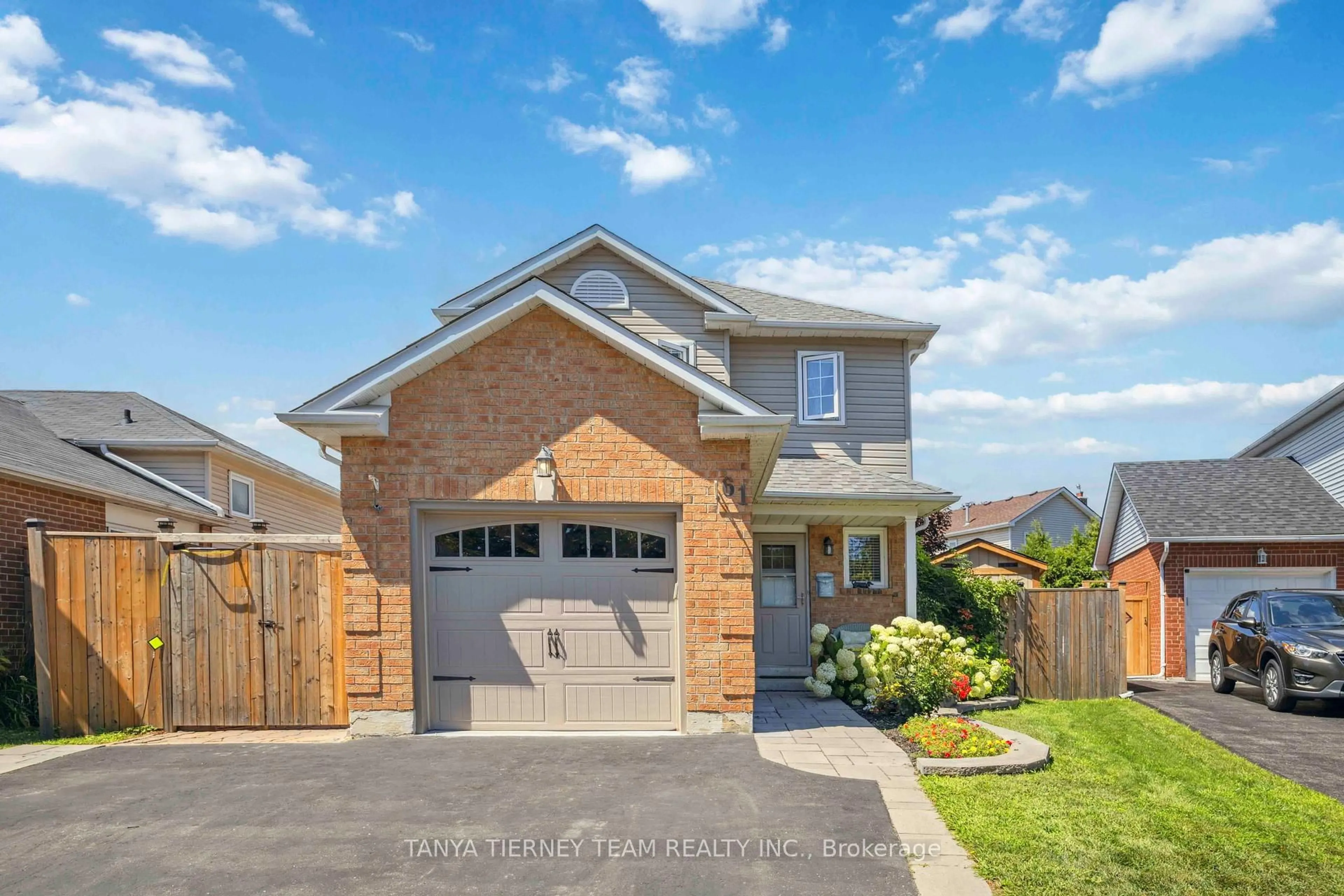 Home with brick exterior material, street for 61 Abbeywood Cres, Clarington Ontario L1E 1P1