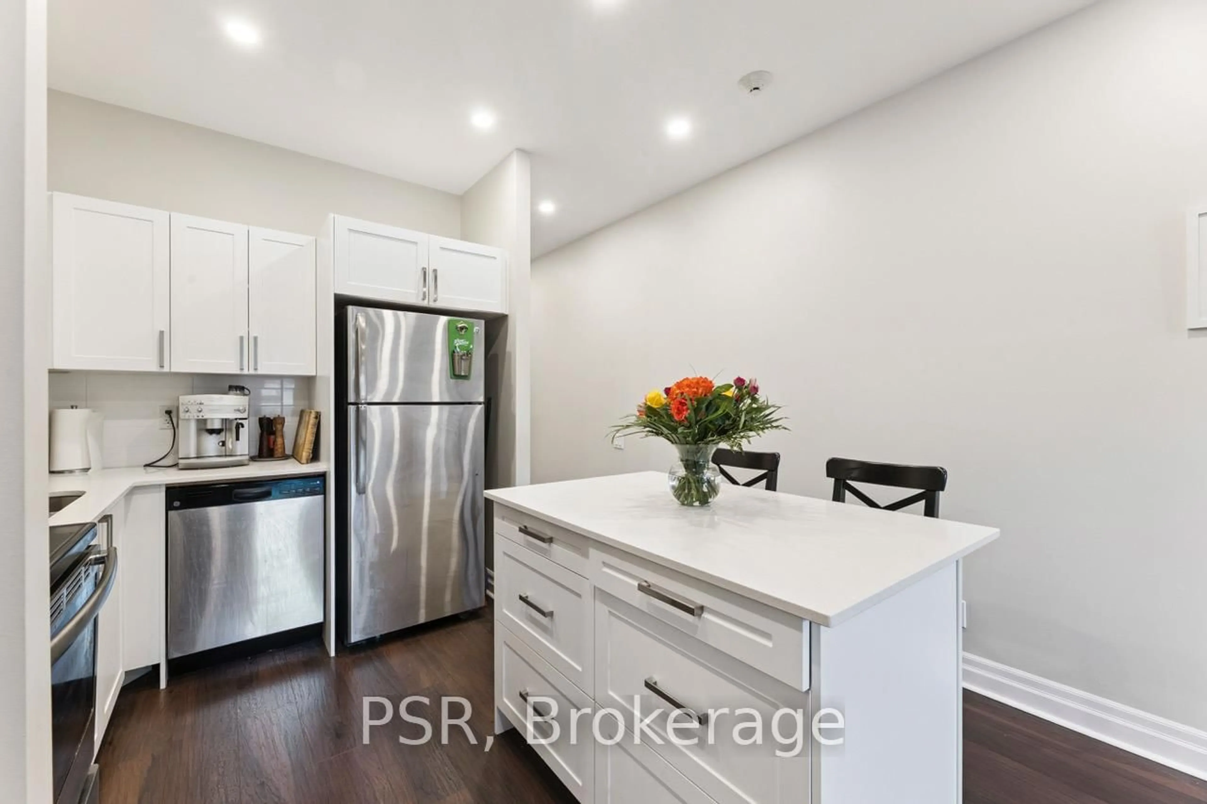 Open concept kitchen, unknown for 44 Bond St #103, Oshawa Ontario L1G 6R2