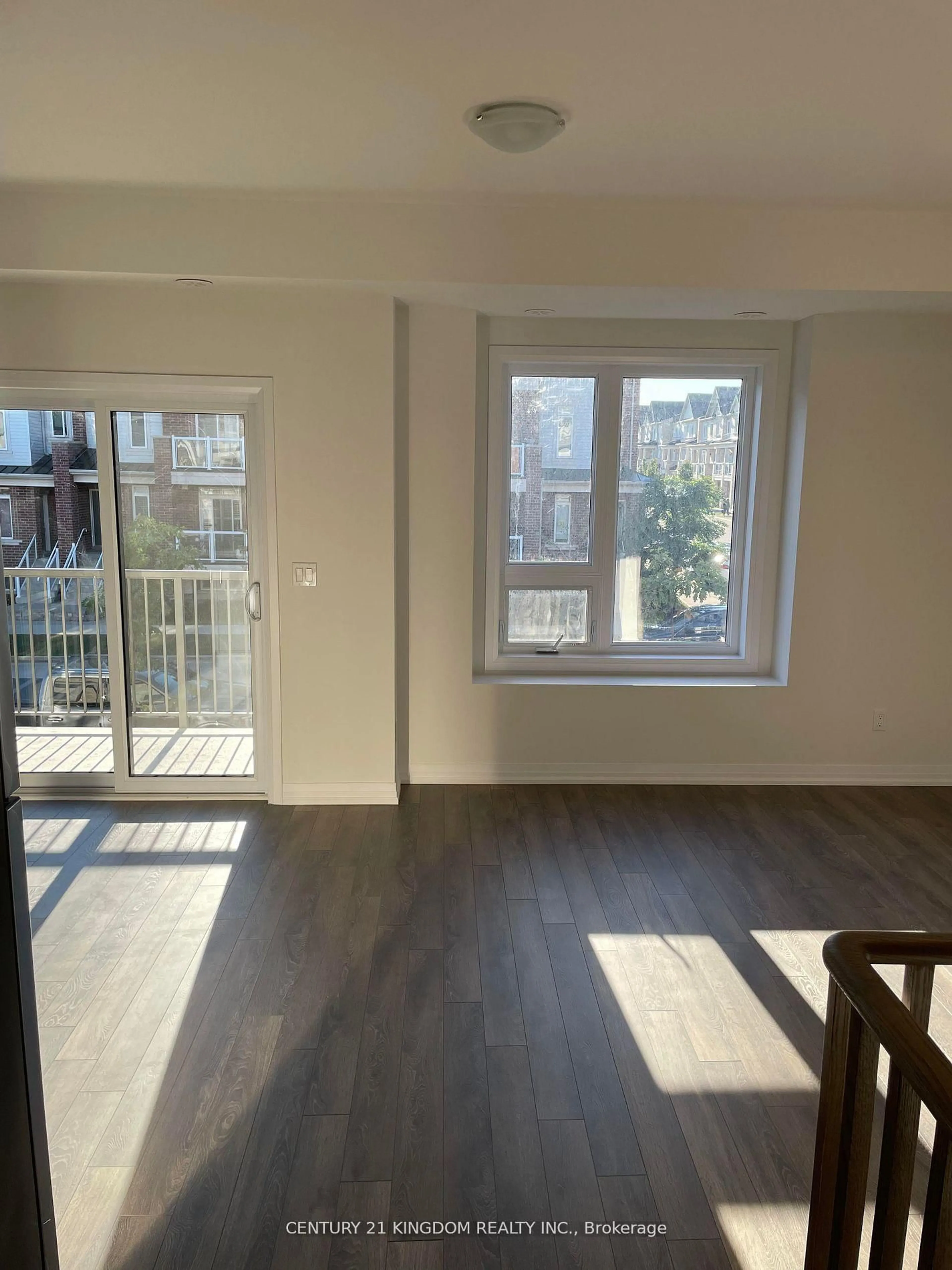 A pic of a room for 2635 William Jackson Dr #408, Pickering Ontario L1X 0L3