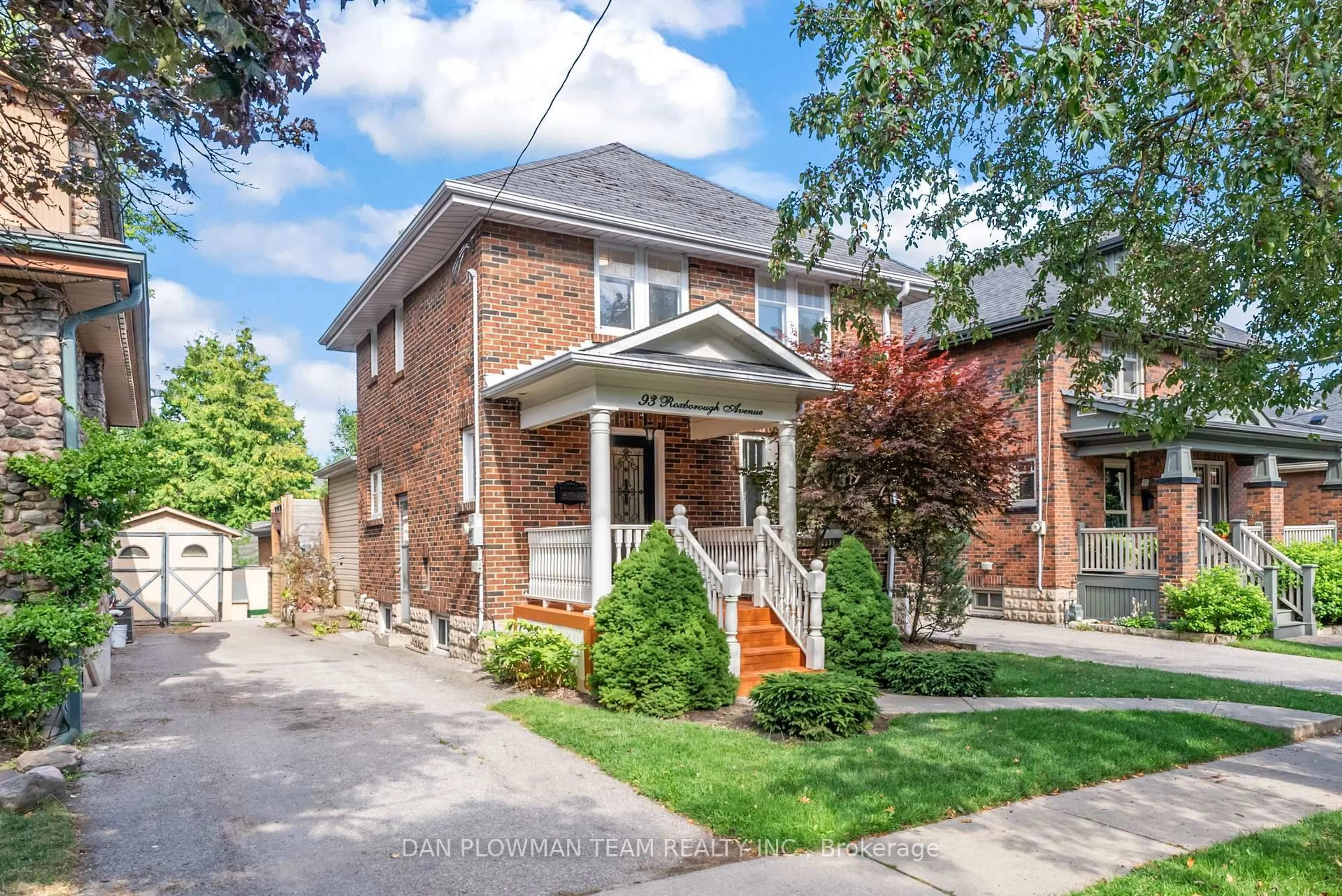 Home with brick exterior material, street for 93 Roxborough Ave, Oshawa Ontario L1G 5W4