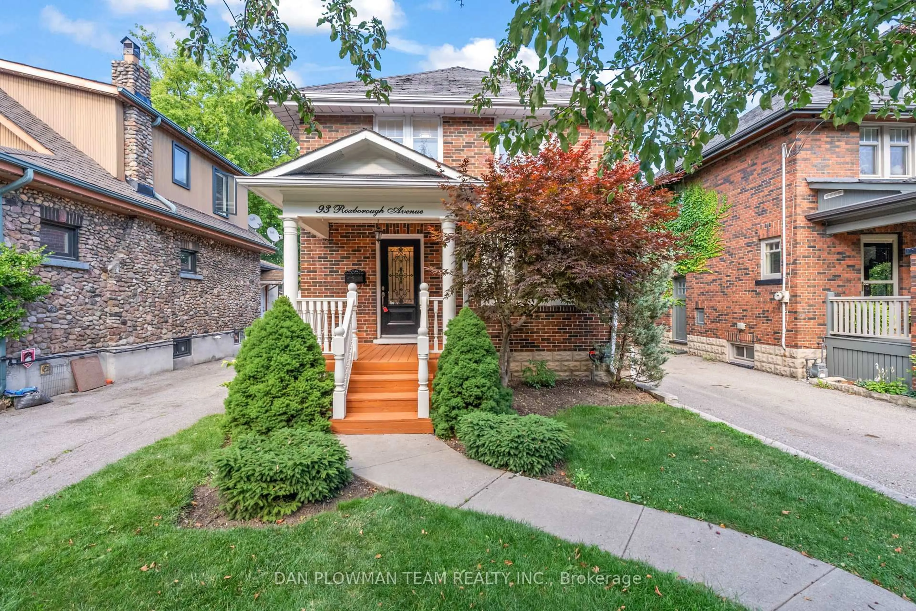 Home with brick exterior material, street for 93 Roxborough Ave, Oshawa Ontario L1G 5W4