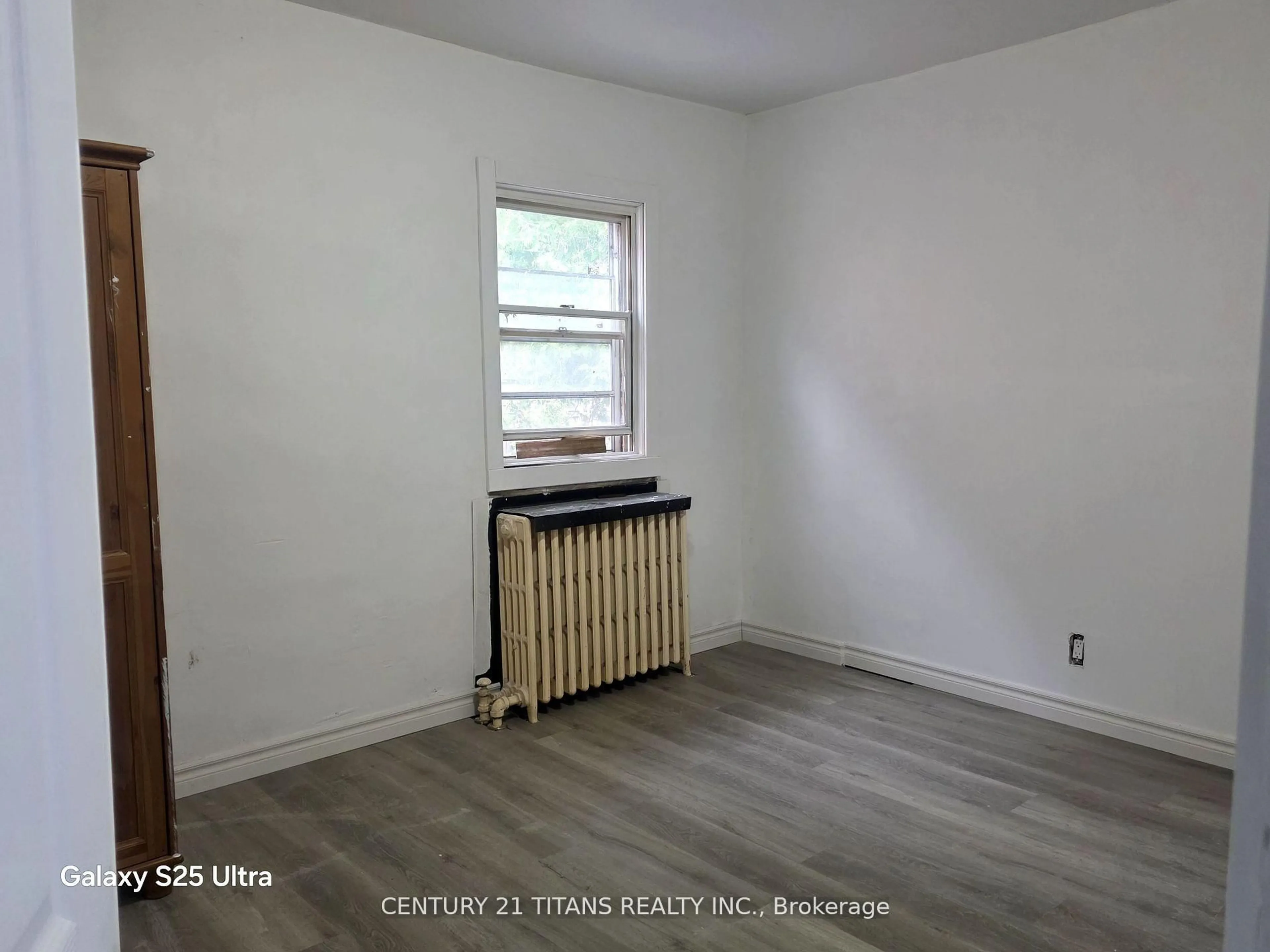 A pic of a room for 119 Heale Ave, Toronto Ontario M1N 3Y2