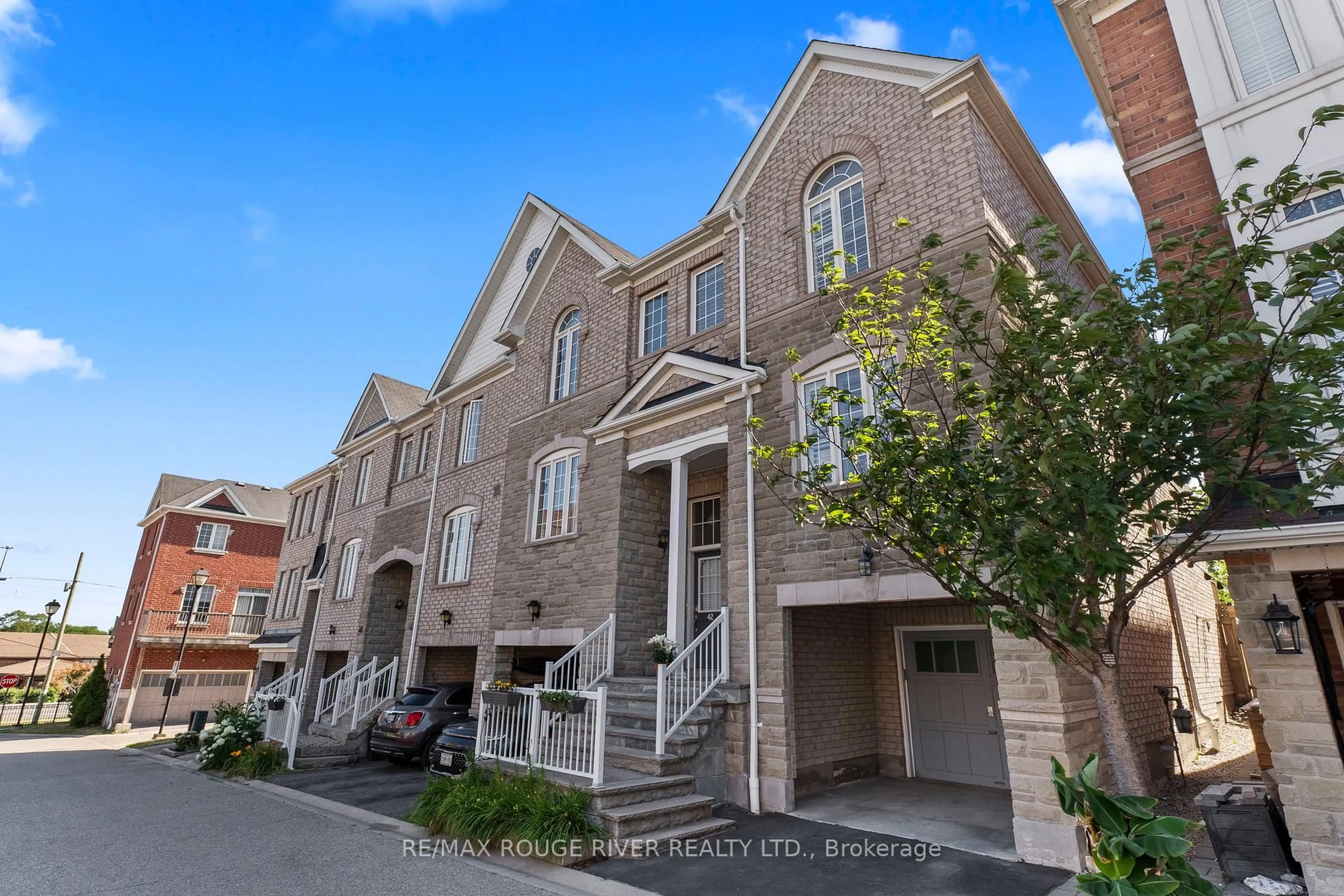 Home with brick exterior material, street for 530 Kingston Rd #43, Pickering Ontario L1V 3N7