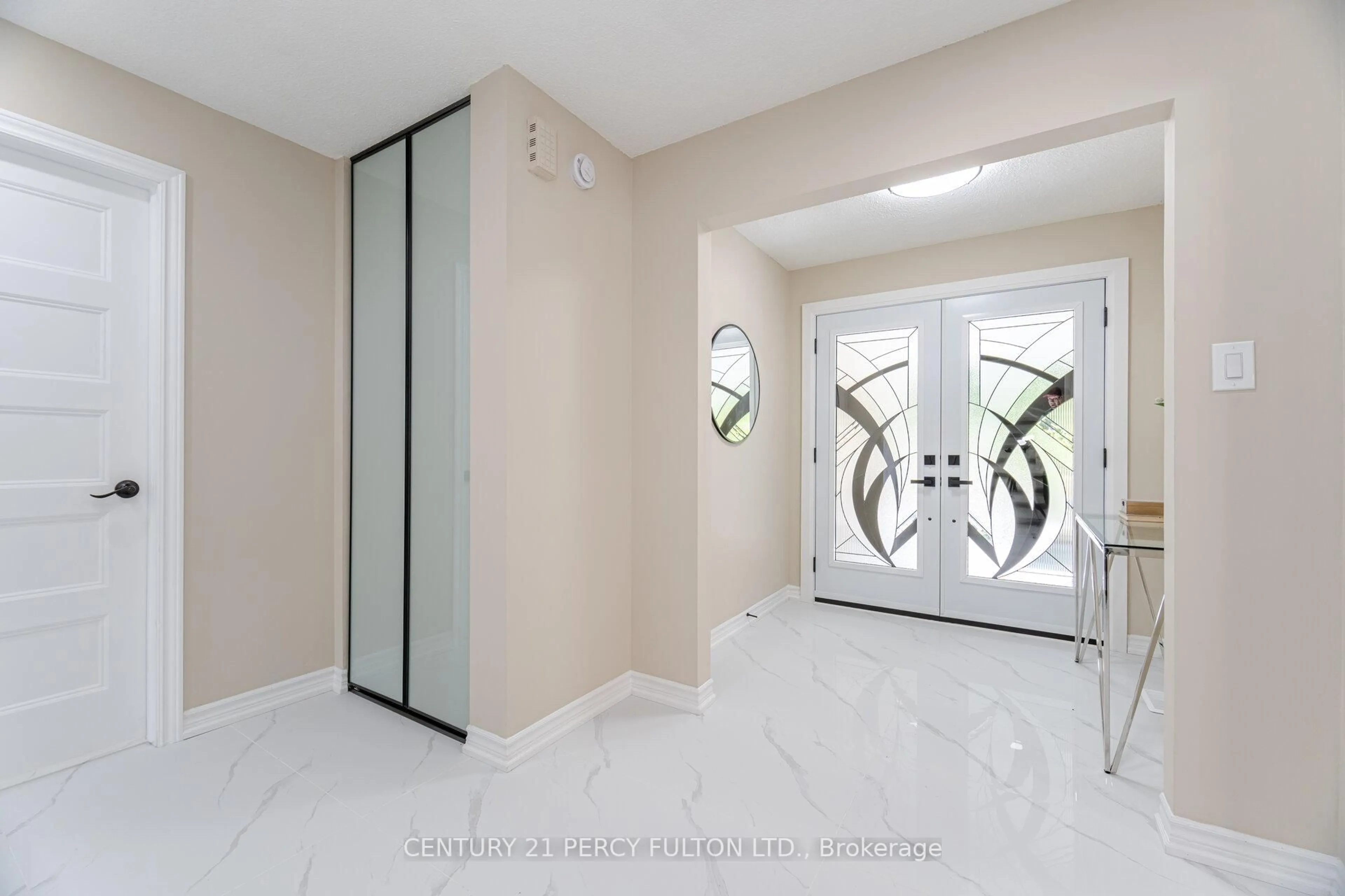 Indoor foyer for 6 Bray Dr, Ajax Ontario L1T 3M1