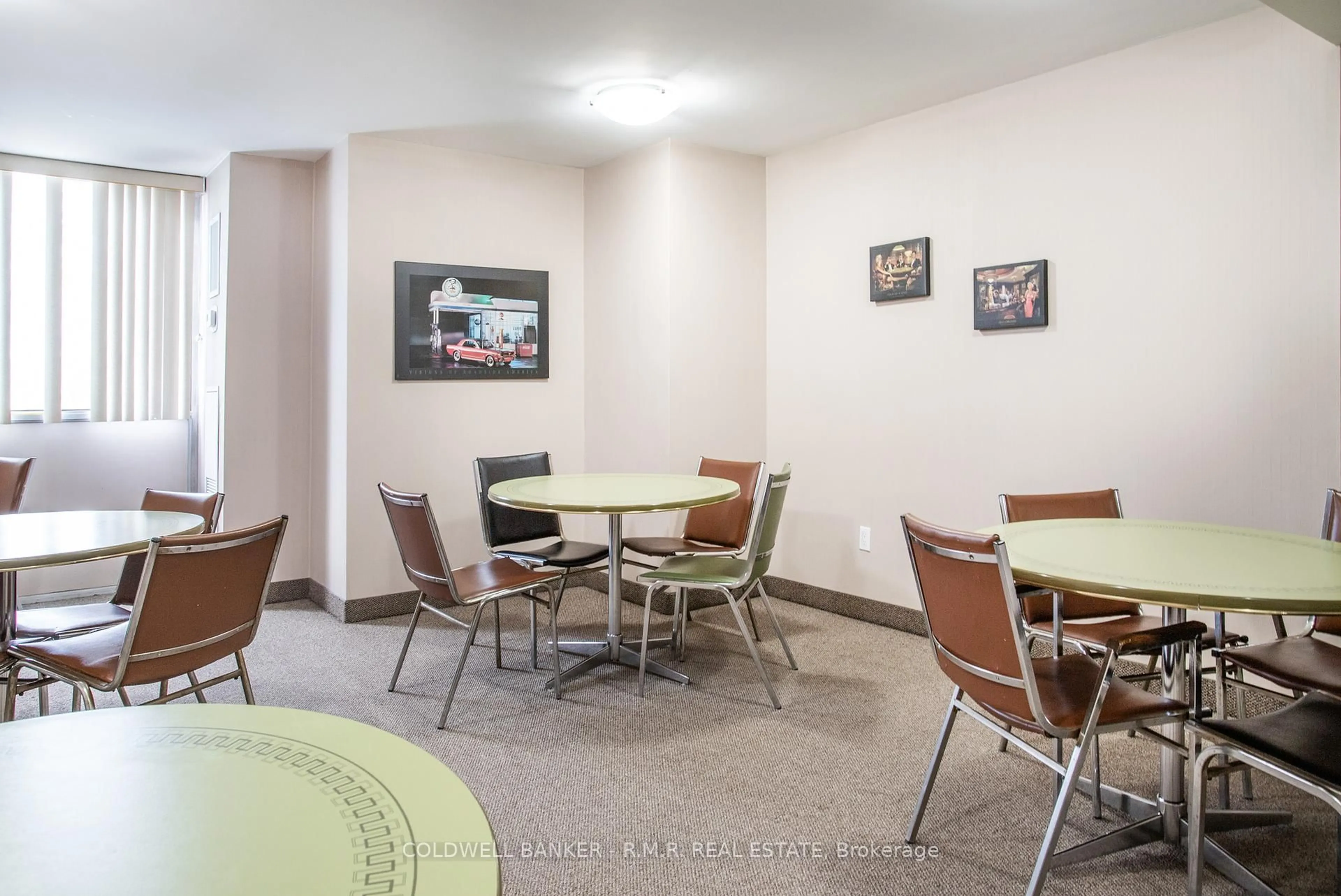 Dining room, unknown for 44 Falby Crt #309, Ajax Ontario L1S 3L1