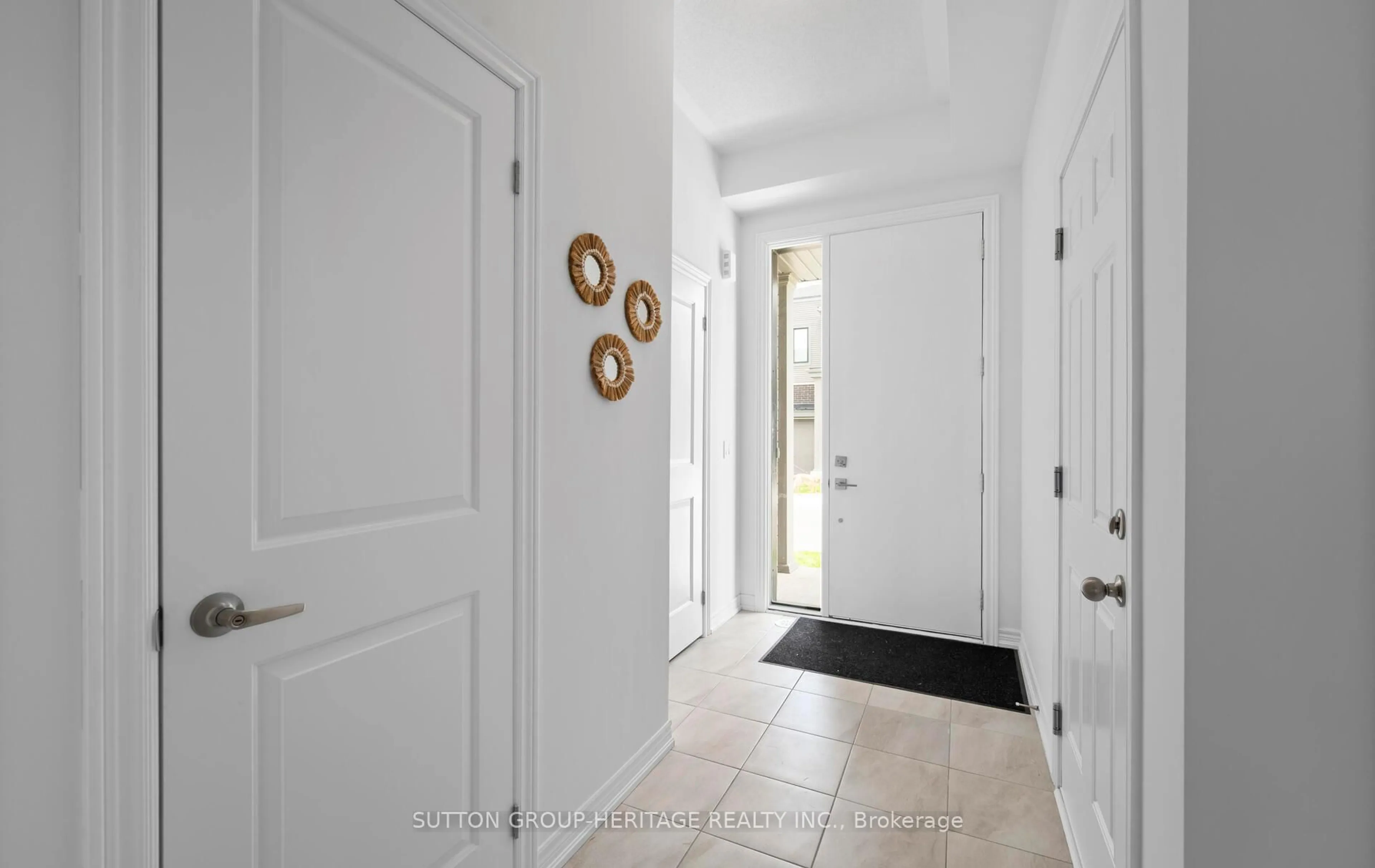 Indoor entryway for 16 Sorbara Way, Whitby Ontario L1M 2L1