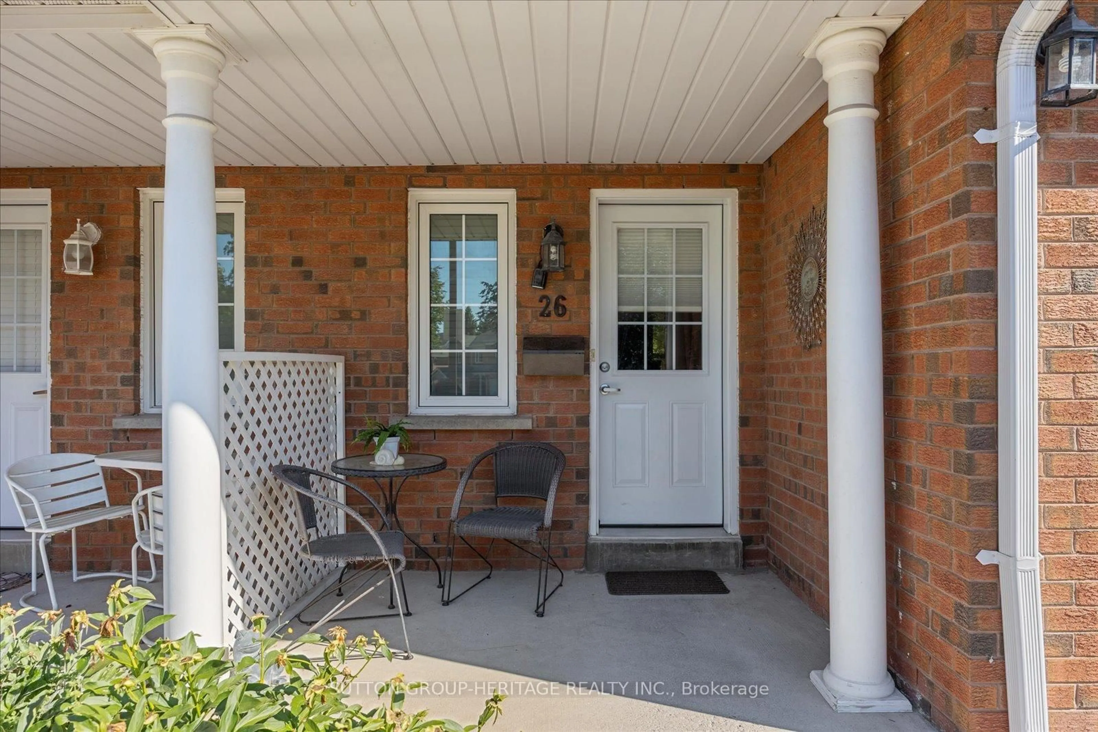 Patio, street for 10 Bassett Blvd #26, Whitby Ontario L1N 9C3